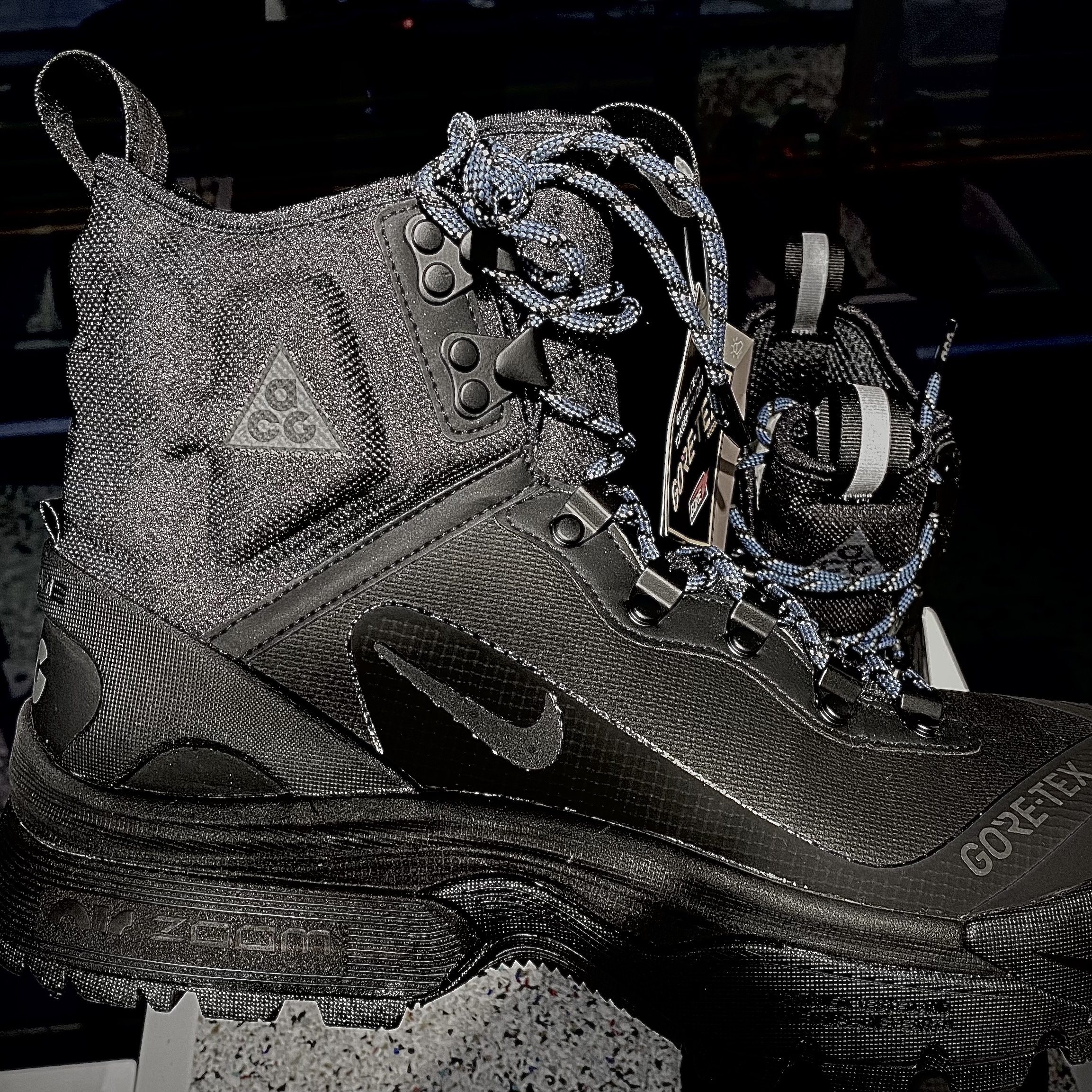 Nike ACG Air Zoom Gaiadome Gore-Tex Black 착용 스타일 - 1