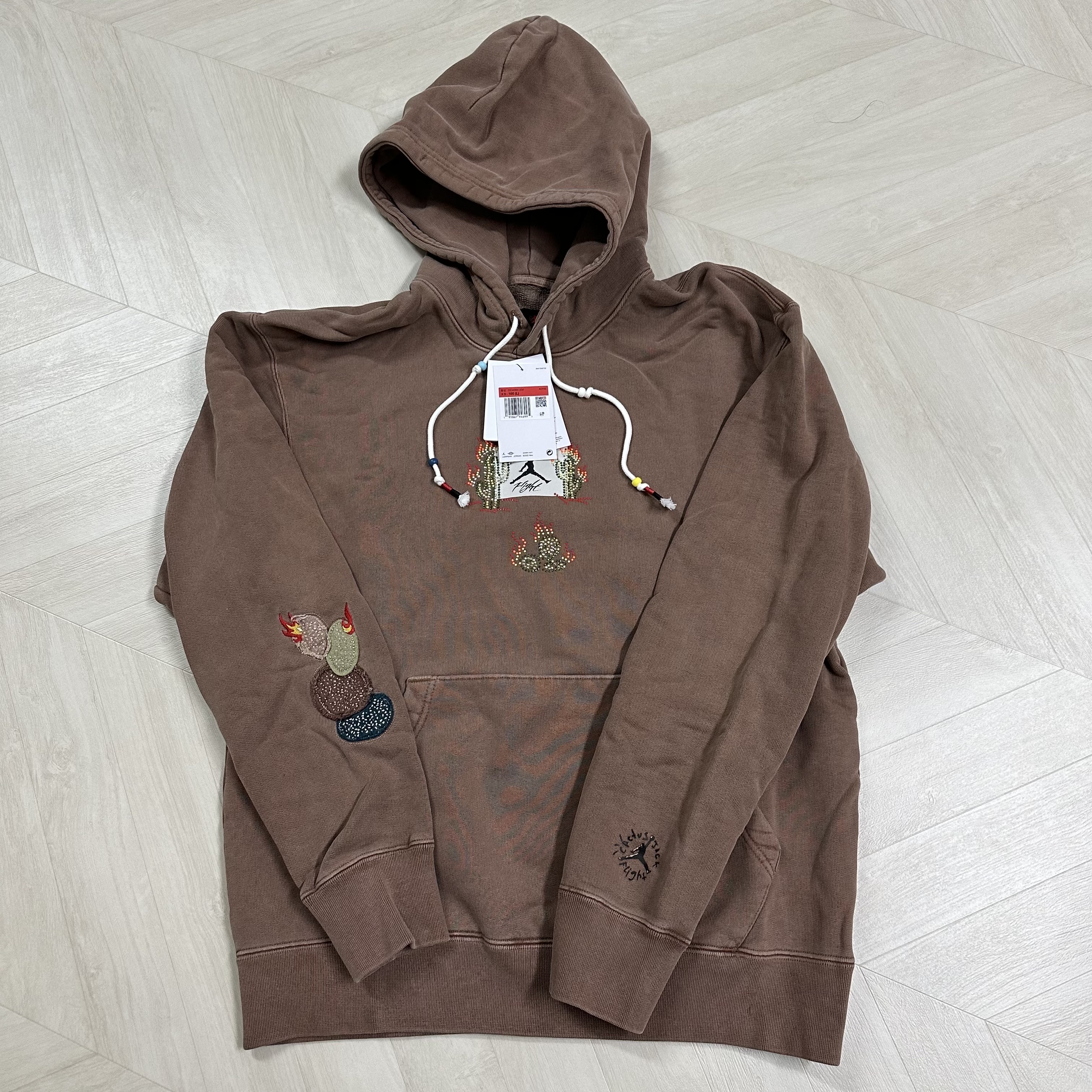 Jordan x Travis Scott Hoodie Antique Brown - Asia 착용 스타일 - 1