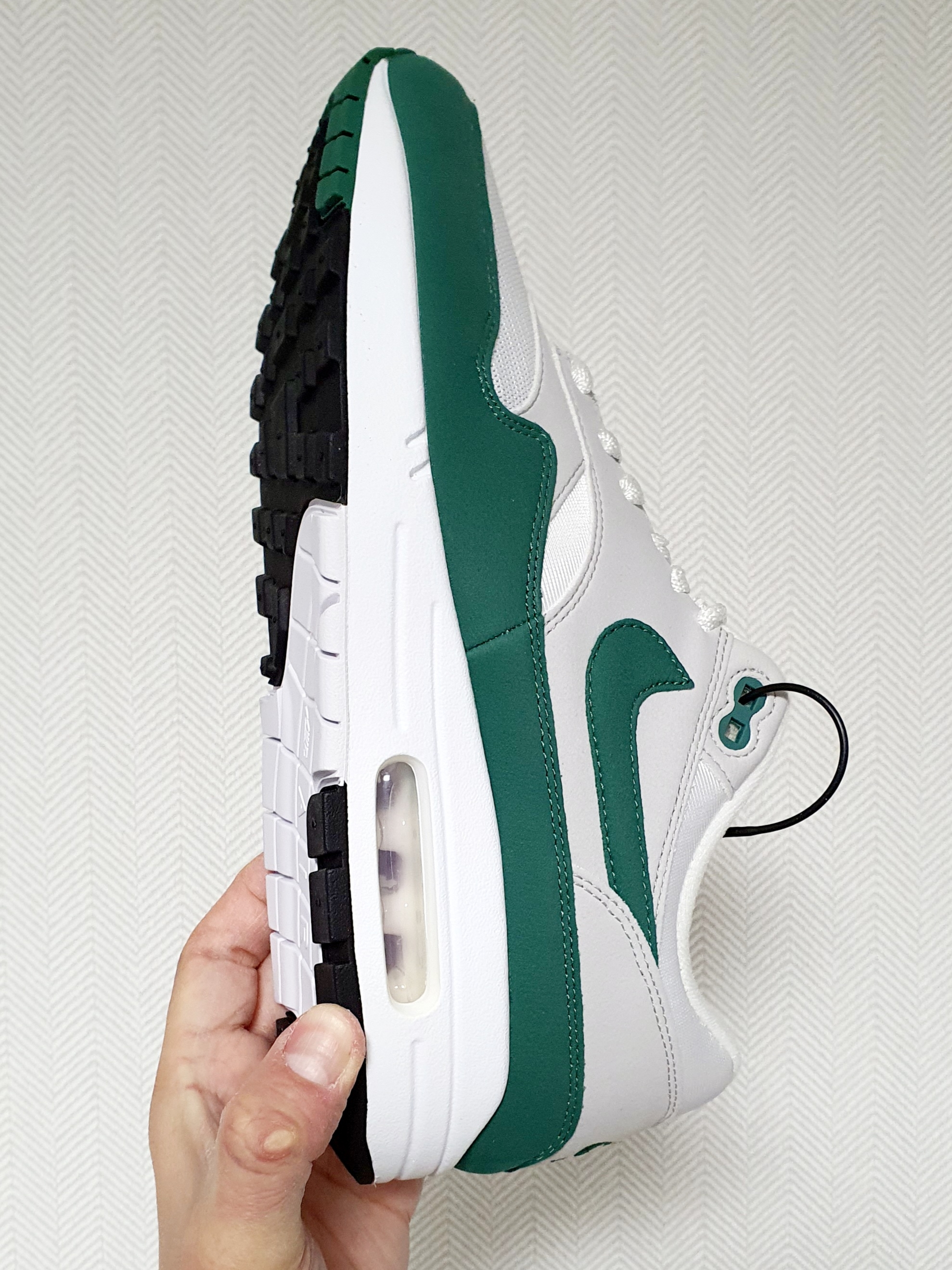Nike Air Max 1 Anniversary Green 2020 착용 스타일 - 4