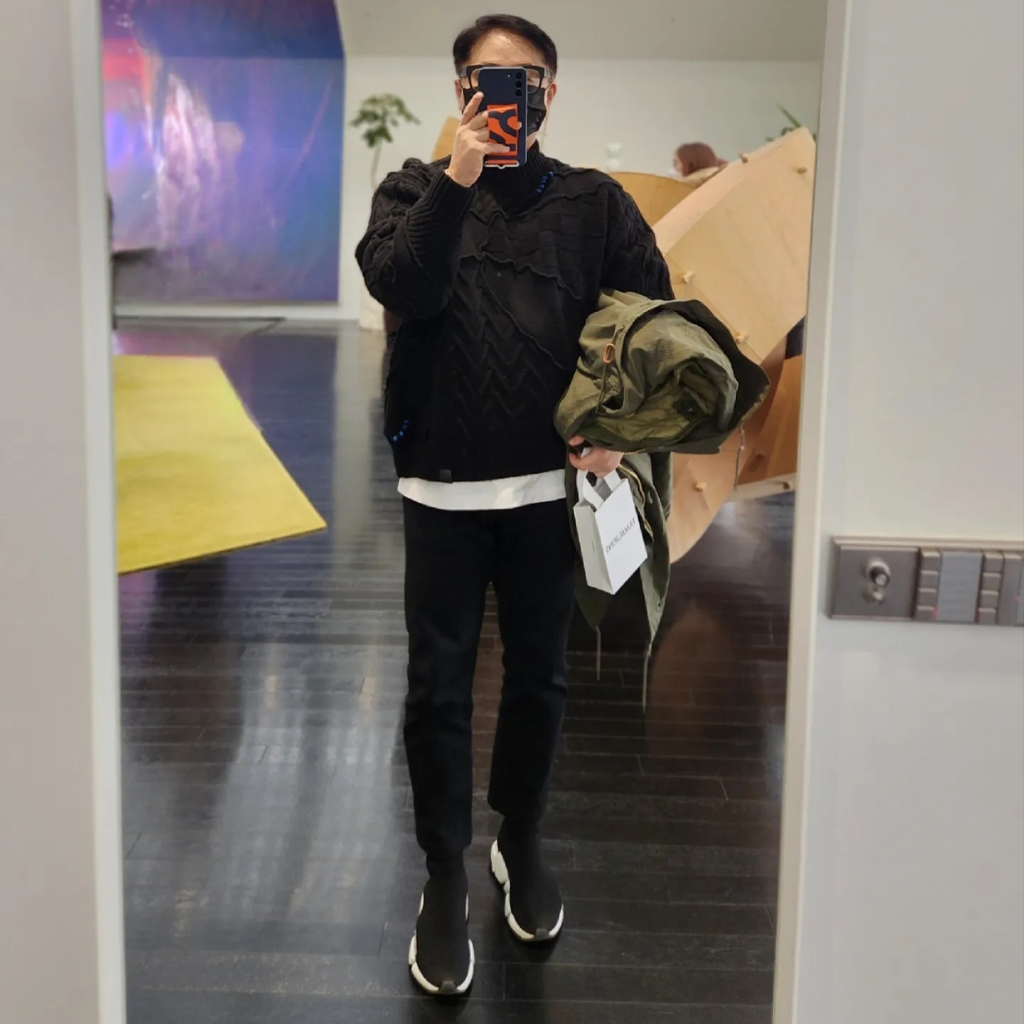 Zara x Ader Error Patchwork Oversize Knit Sweater Black, Balenciaga Speed 2.0 Trainer Black Knit White Sole 2021 착용 스타일