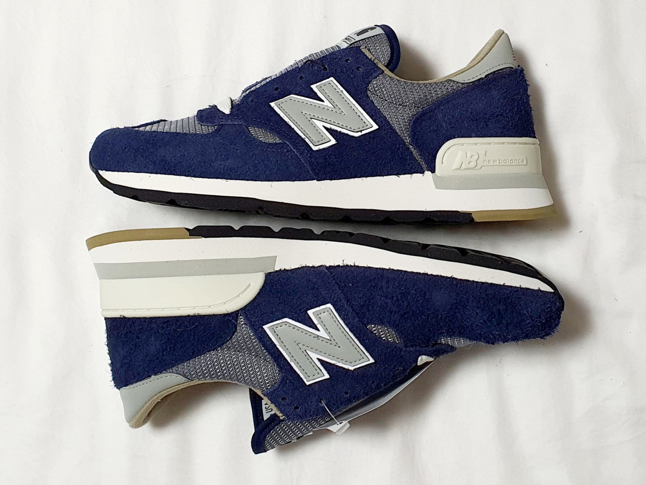 New Balance x Carhartt WIP 990v1 Made in USA Sculpture Center 착용 스타일 - 2