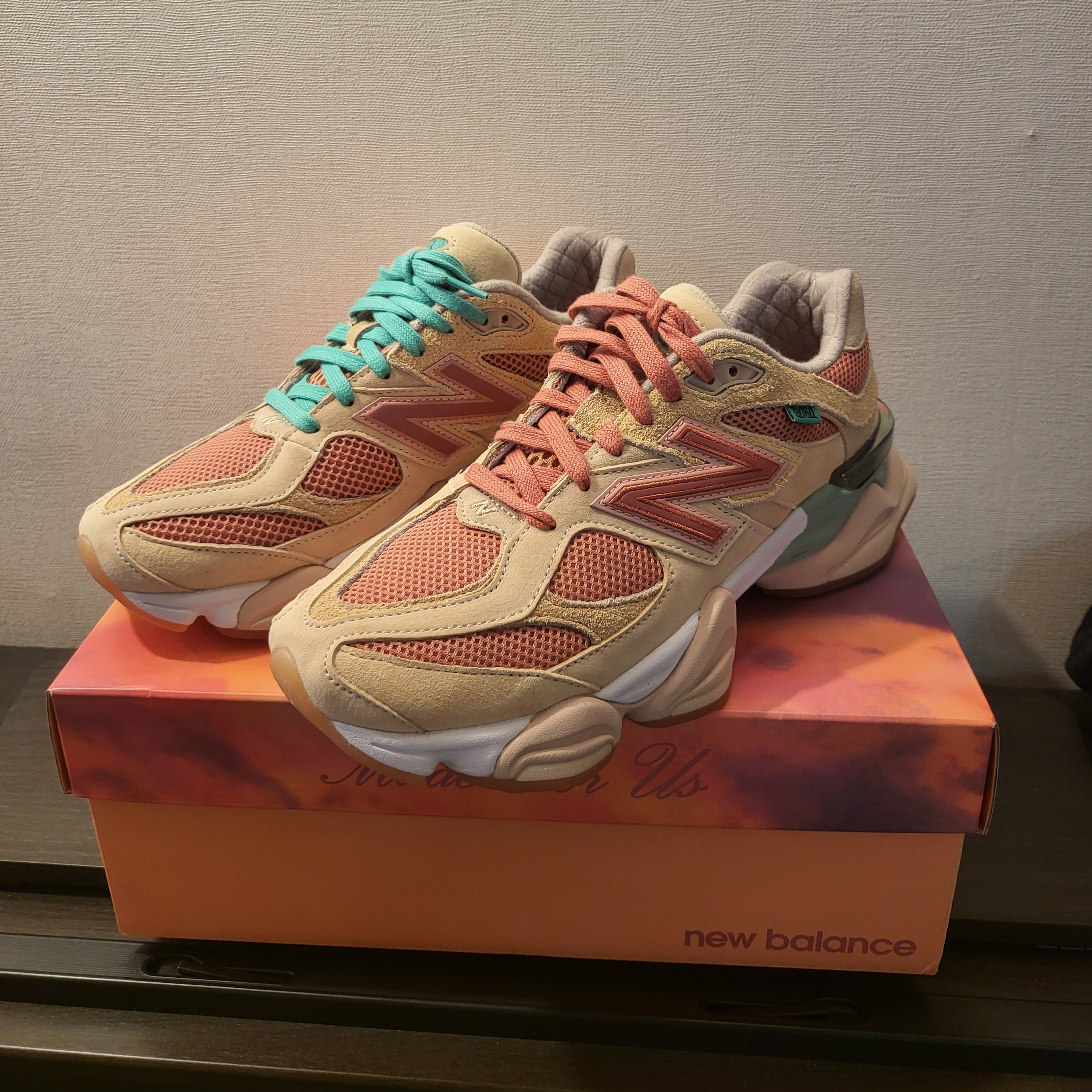 New Balance x Joe Freshgoods 9060 Inside Voices Penny Cookie Pink 착용 스타일 - 1