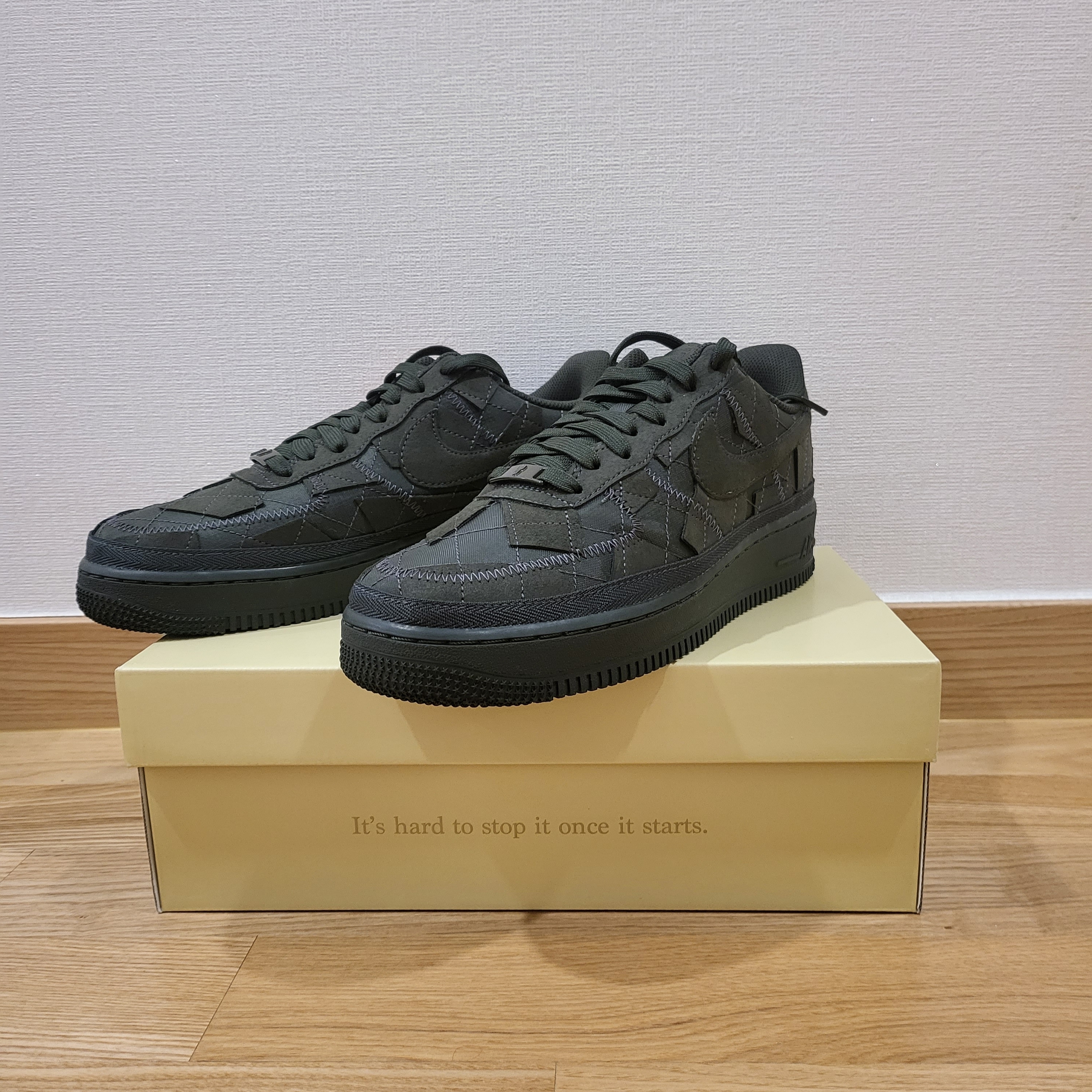 Nike x Billie Eilish Air Force 1 Low '07 SP Sequoia 착용 스타일 - 1