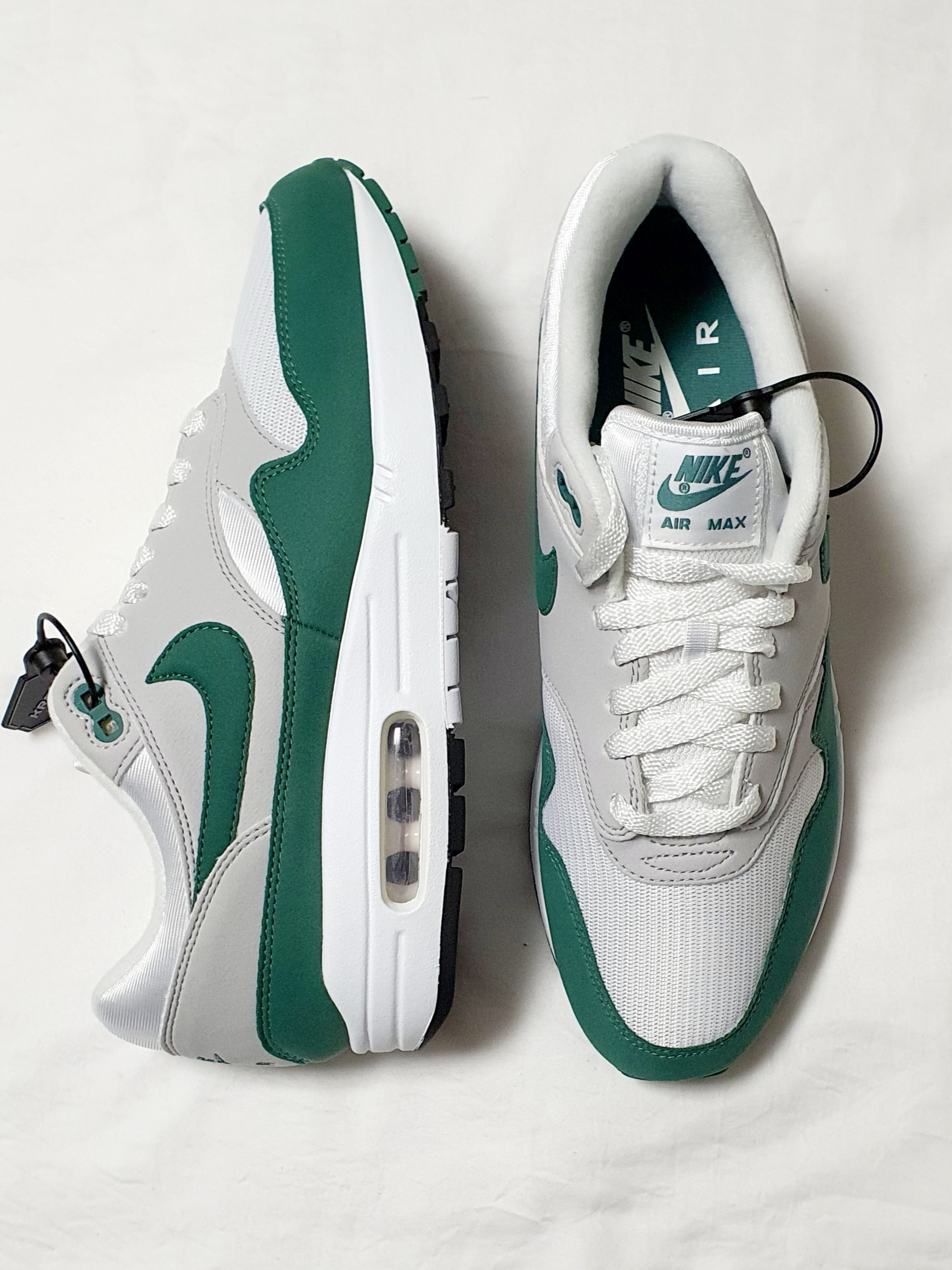 Nike Air Max 1 Anniversary Green 2020 착용 스타일 - 1
