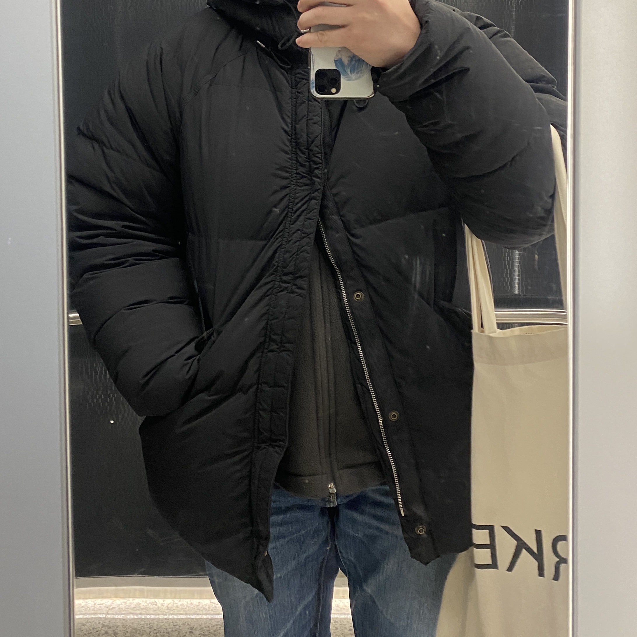 Ten C Artic Down Parka Black 착용 스타일