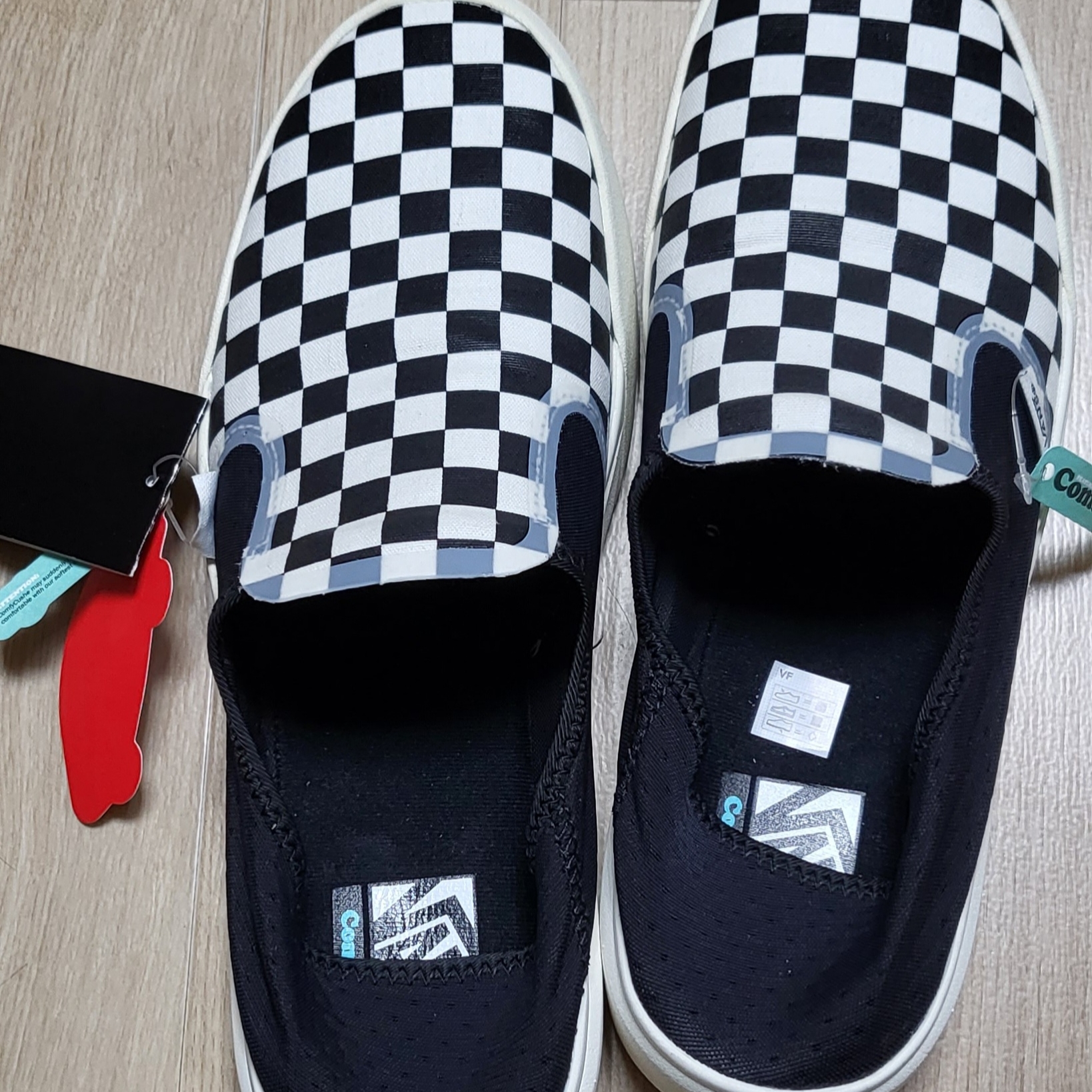 Vans Checkerboard Comfycush One Black 착용 스타일