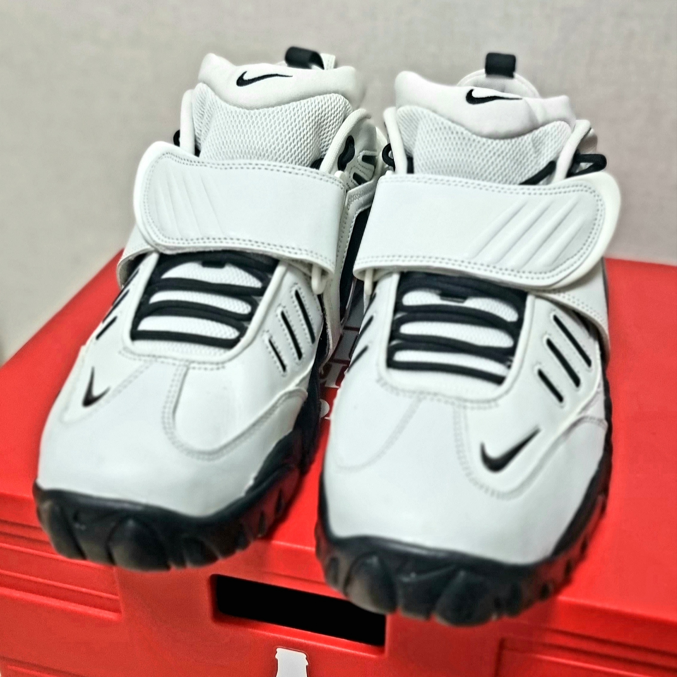 Nike x Ambush Air Adjust Force SP Summit White and Black 착용 스타일