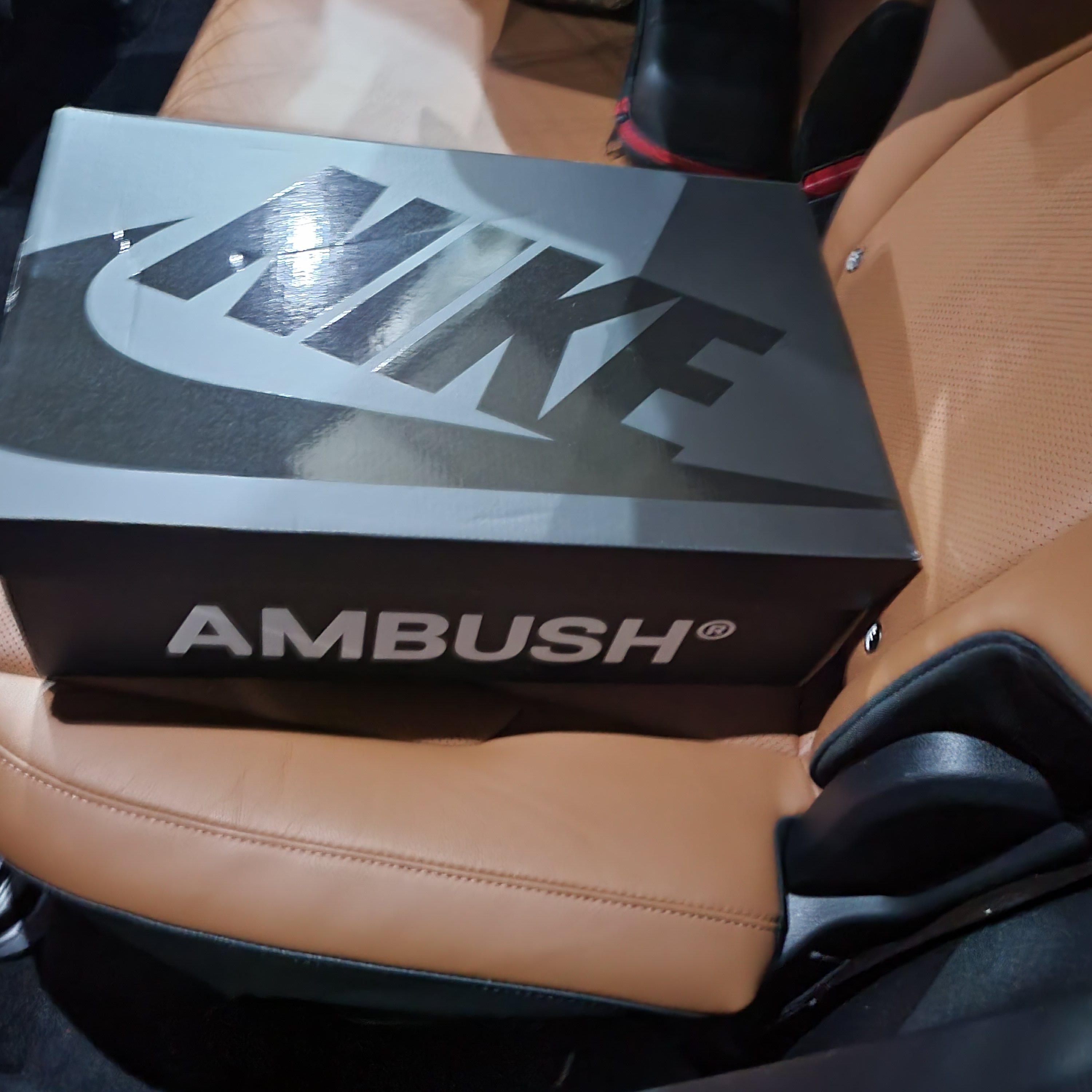 Nike x Ambush Air Force 1 Low SP Pine Green and Citron 착용 스타일 - 3