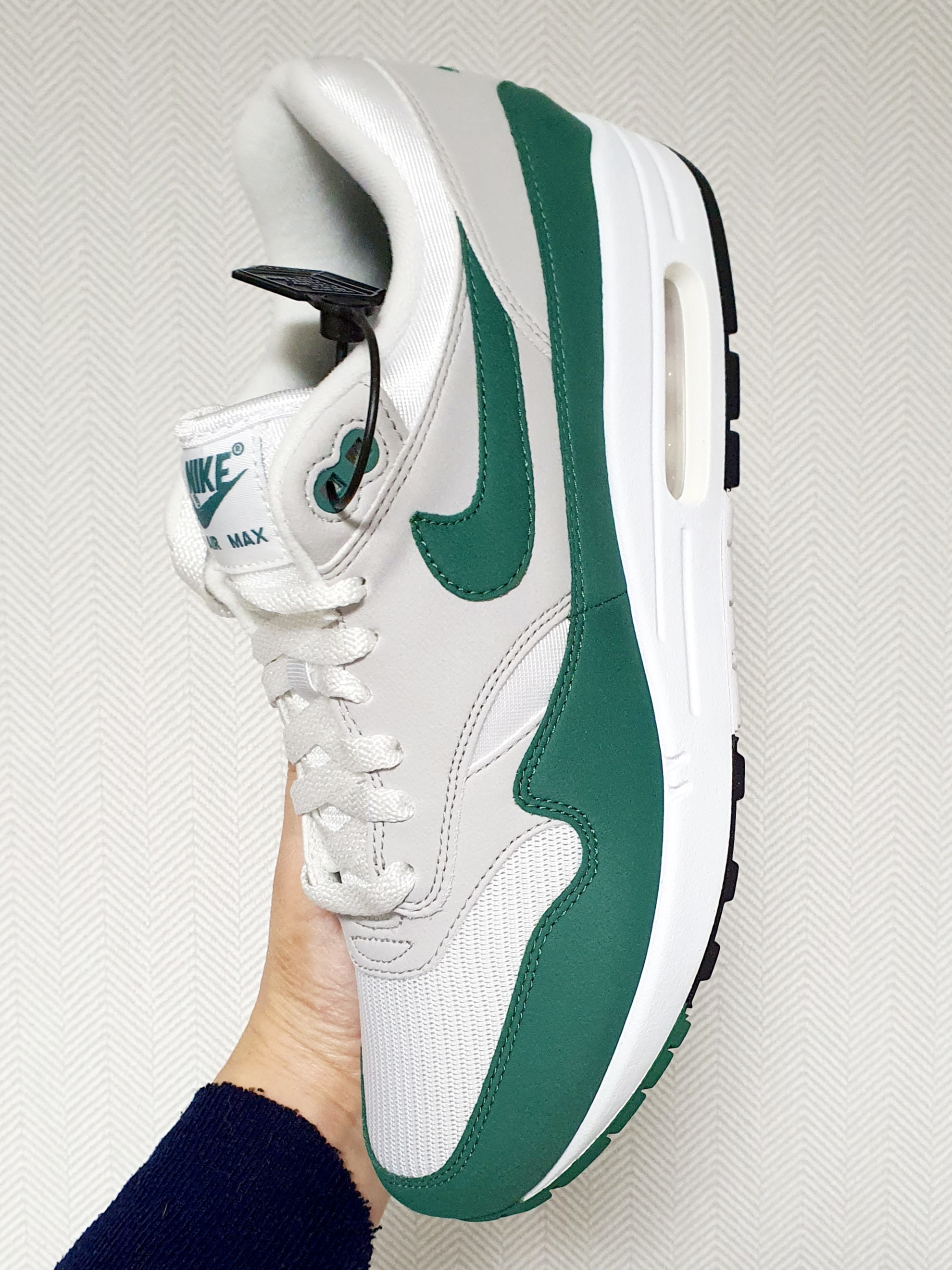 Nike Air Max 1 Anniversary Green 2020 착용 스타일 - 3