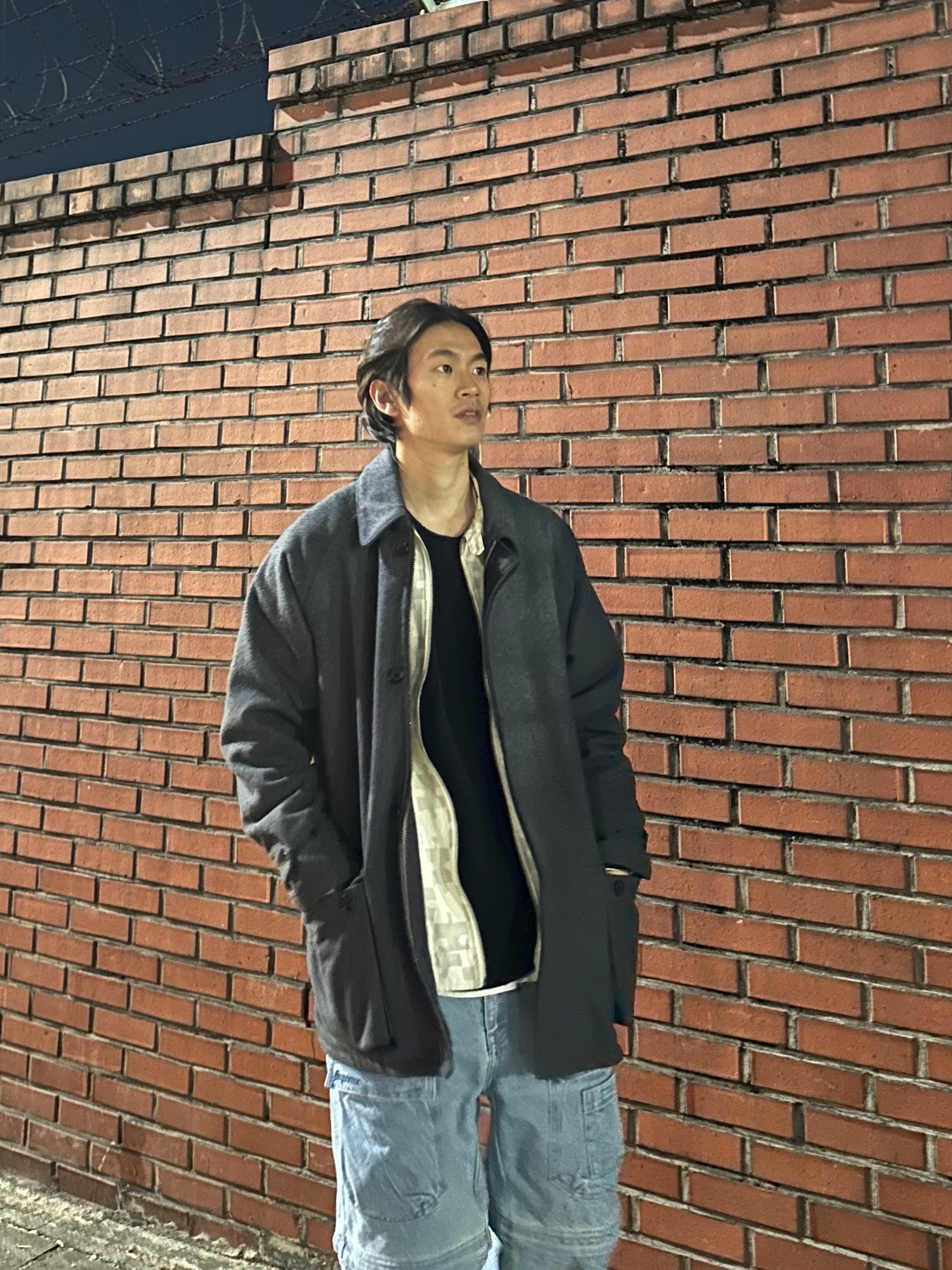 Supreme Zip-Off Utility Pants Denim - 21FW, Supreme Tonal Checkerboard Small Box Sweater Black - 21SS 착용 스타일 - 2