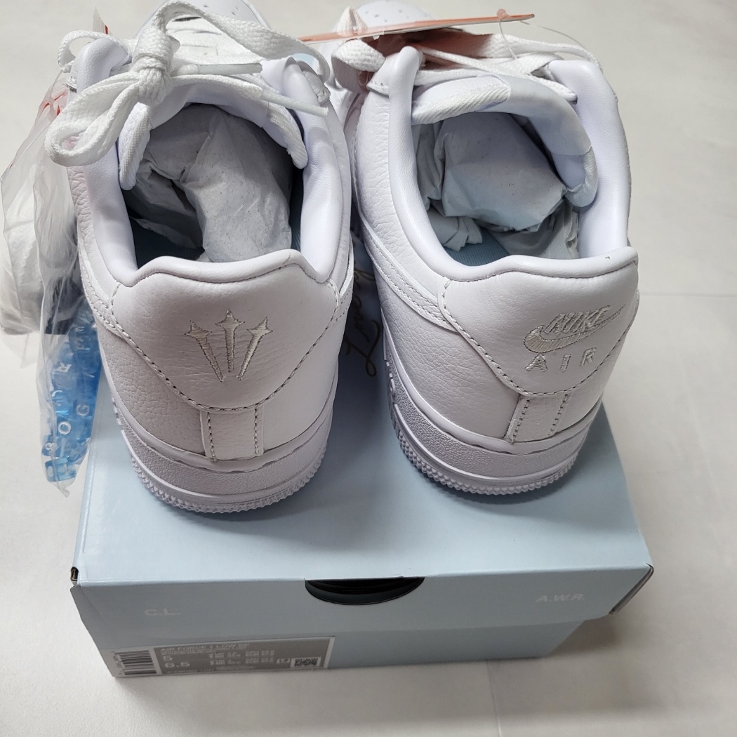 Nike x Drake Nocta Air Force 1 Low SP Certified Lover Boy White 착용 스타일 - 4
