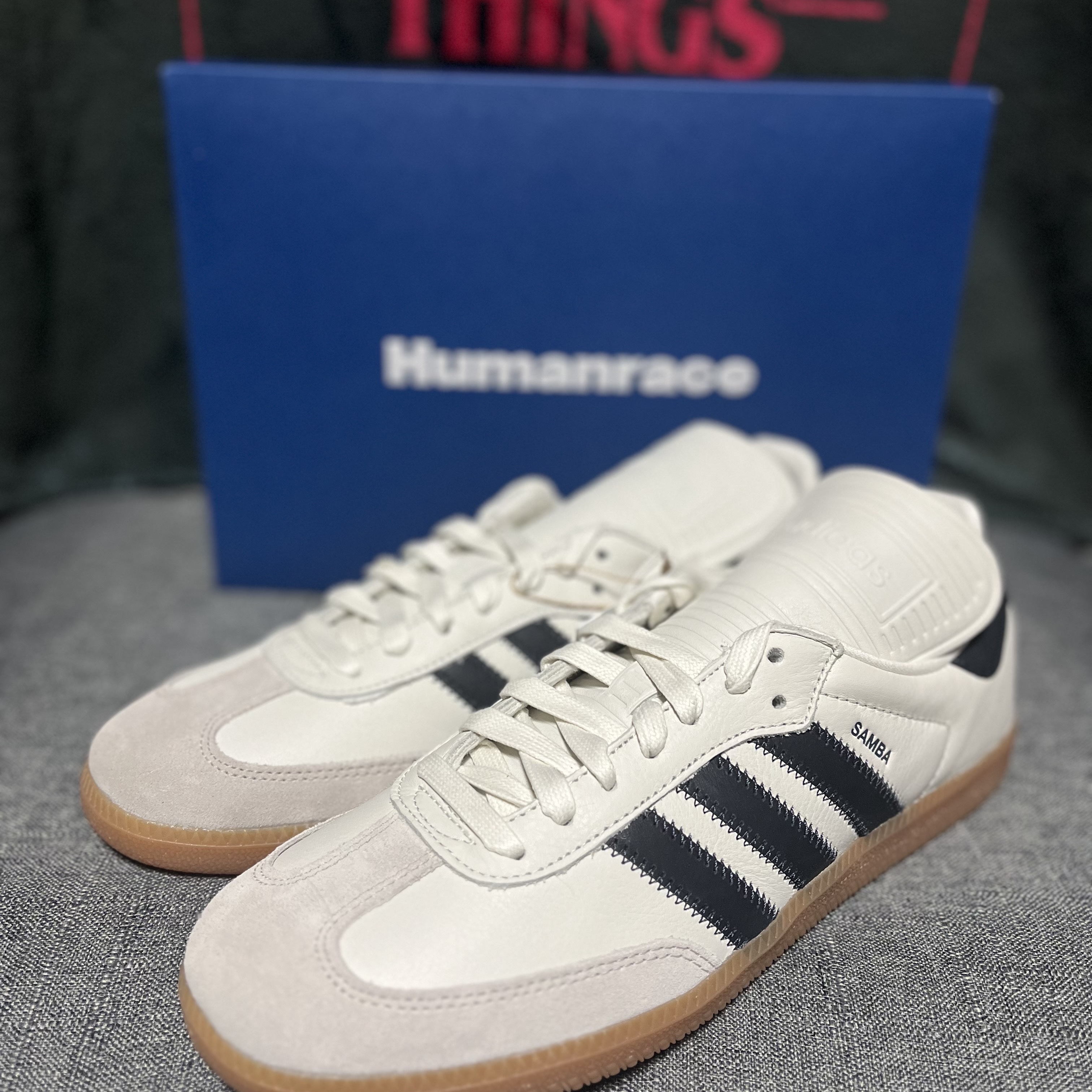 Adidas x Pharrell Williams Humanrace Samba Cloud White Night Grey 착용 스타일 - 1