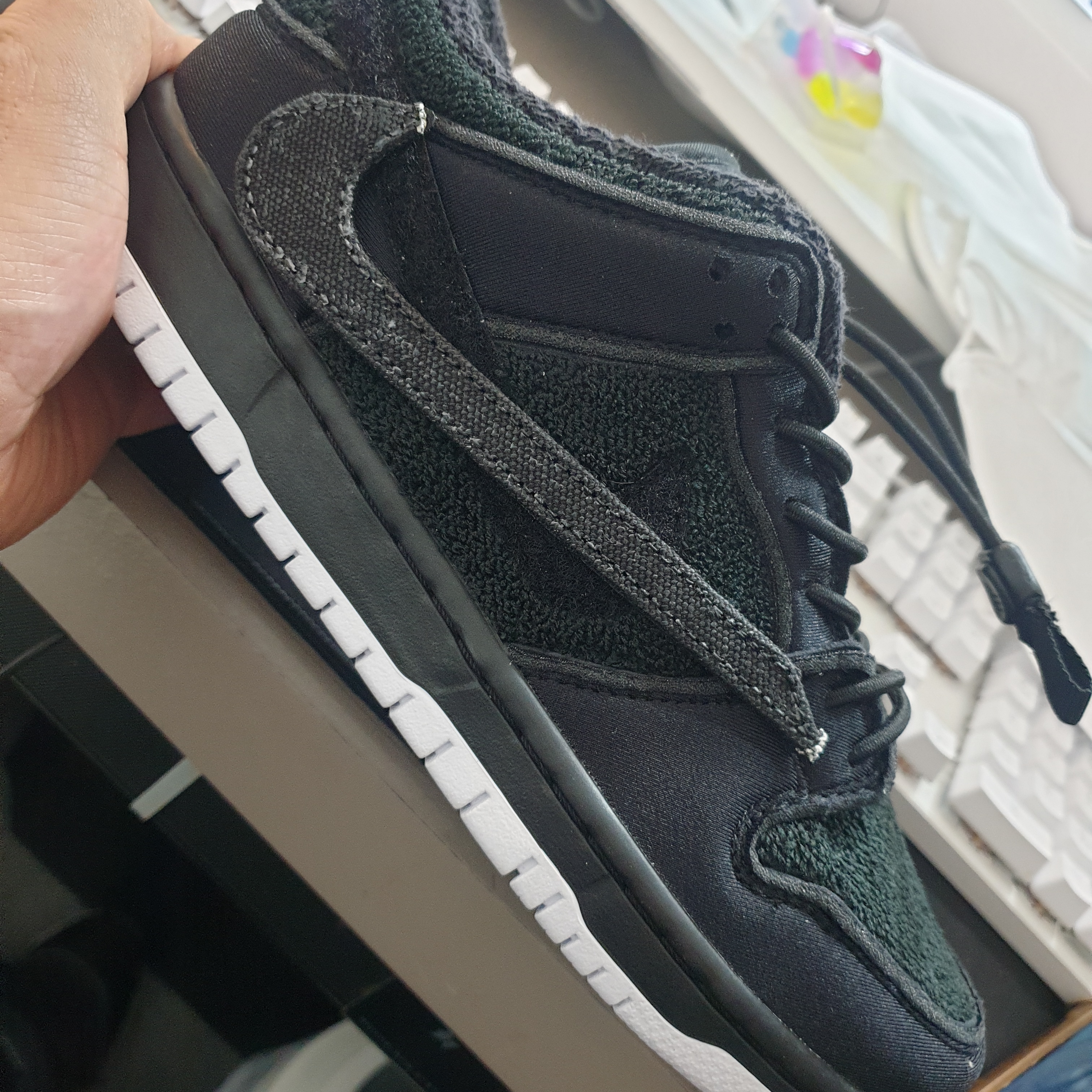 Nike x Gnarhunters SB Dunk Low Pro QS Black 착용 스타일 - 1