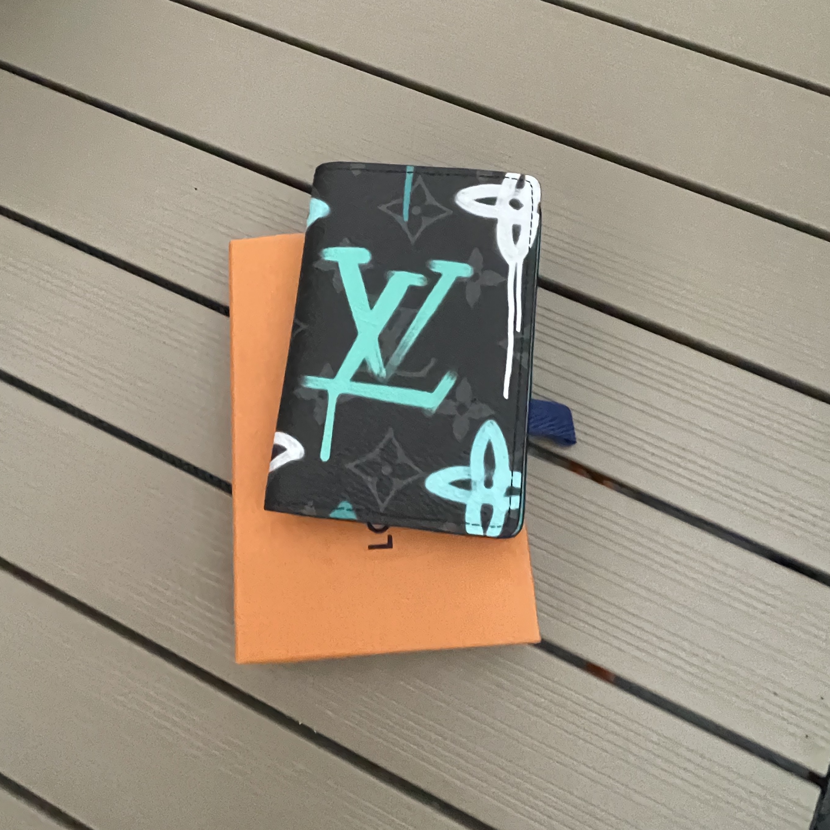 Louis Vuitton Pocket Organizer Green Lights 착용 스타일 - 1