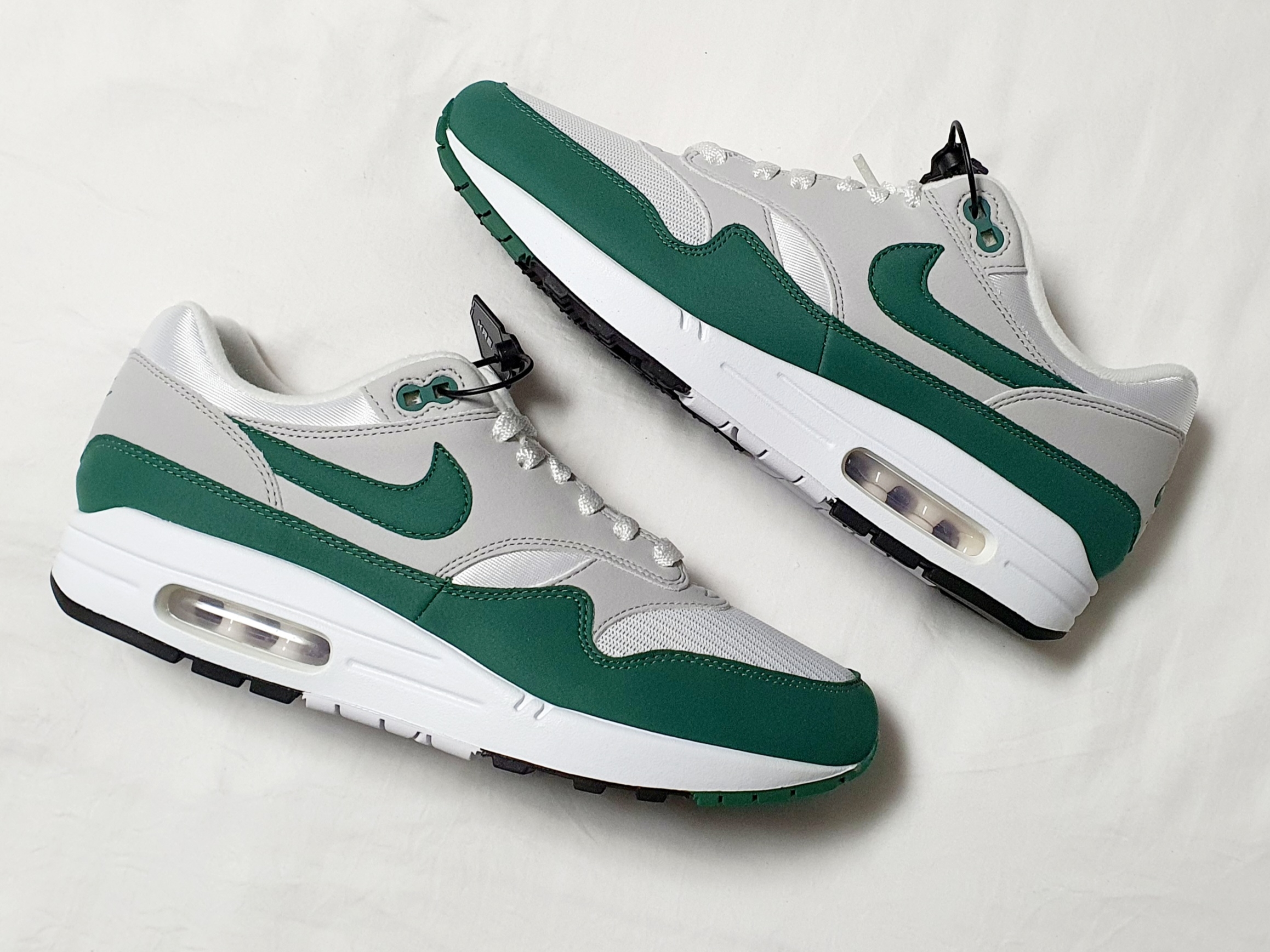 Nike Air Max 1 Anniversary Green 2020 착용 스타일 - 3