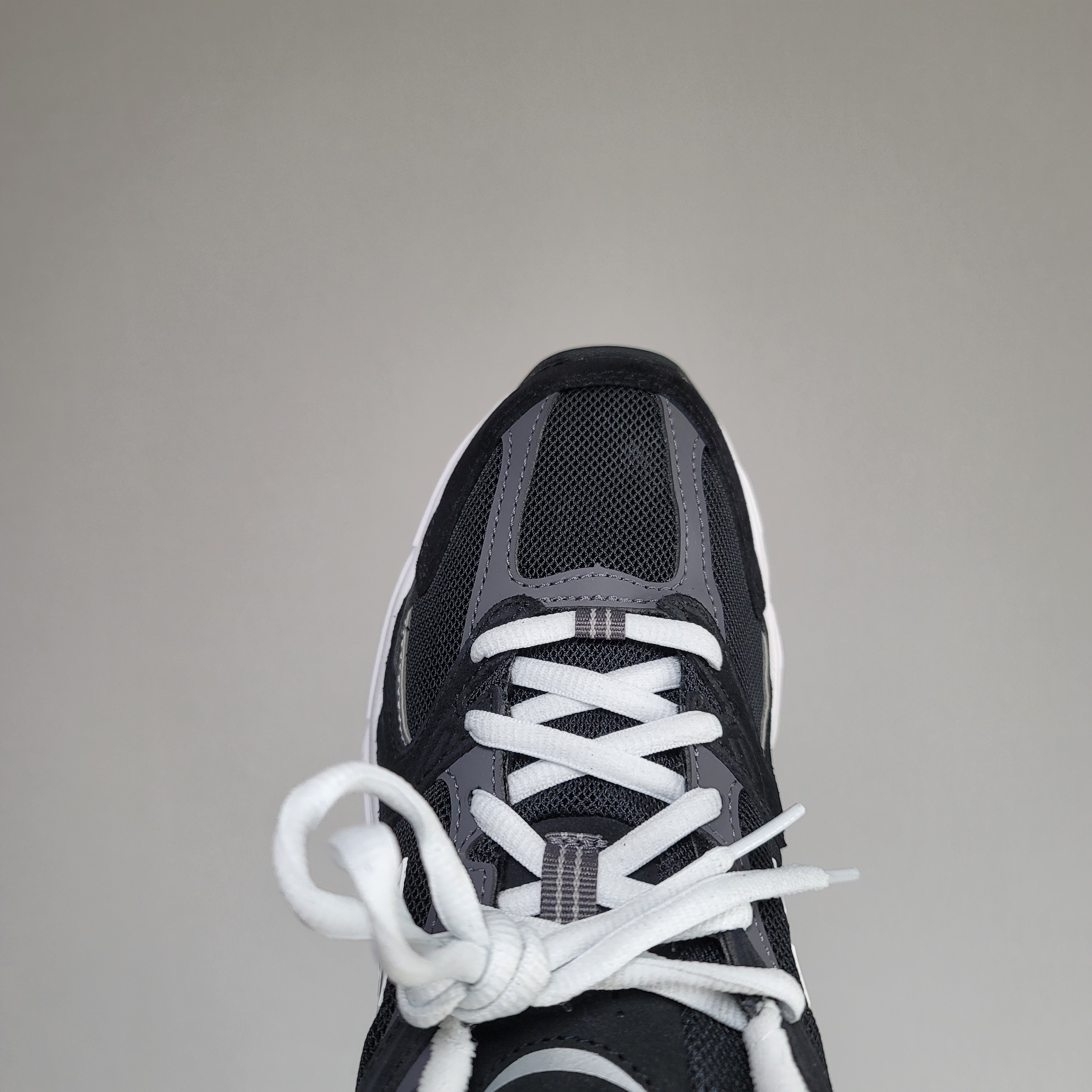 New Balance 530 Classic Black 착용 스타일 - 3