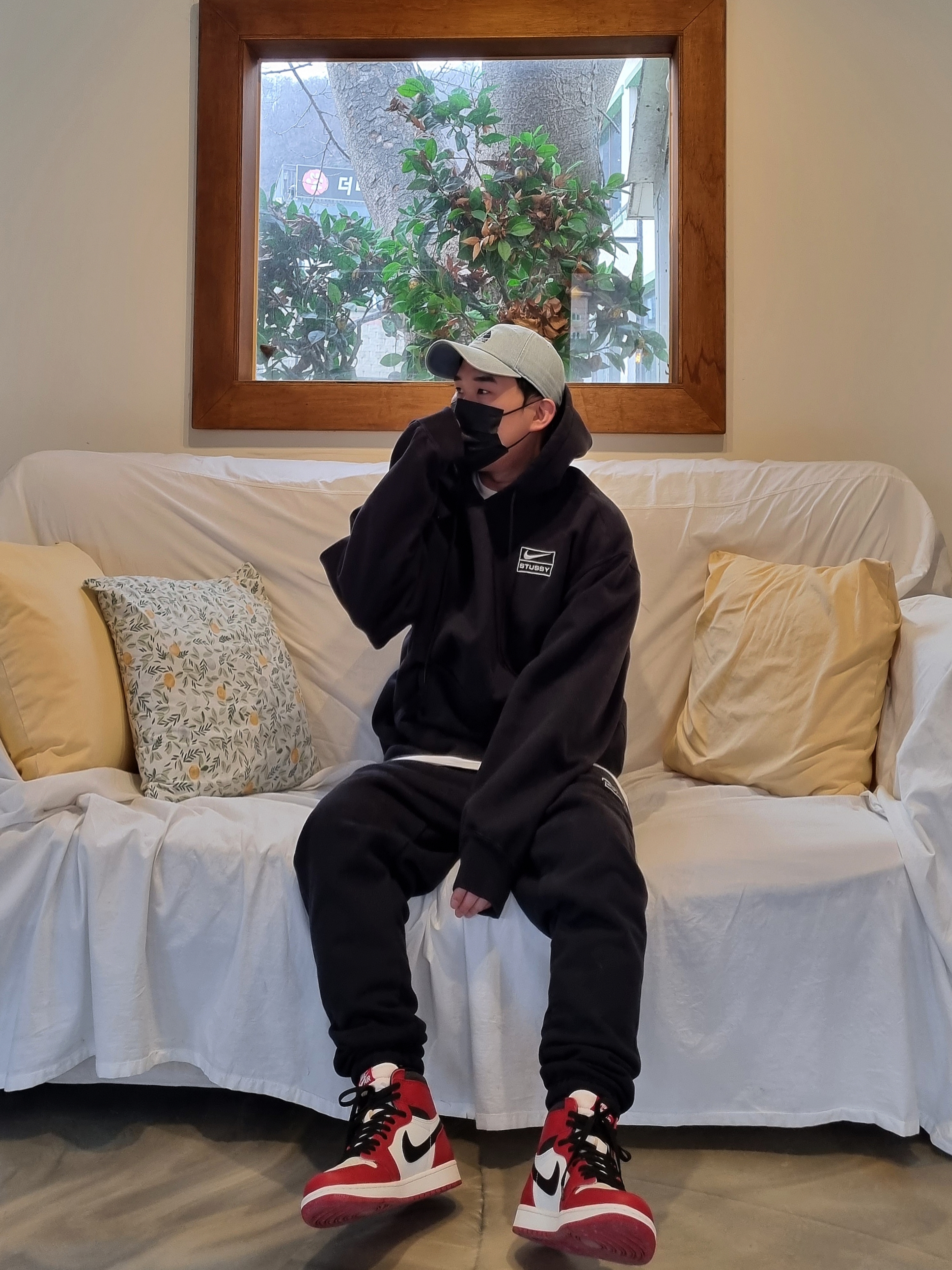 Nike x Stussy NRG RA Washed Pullover Hoodie Black (DN4028-010), Nike x Stussy NRG RA Washed Fleece Pants Black (DN4030-010) 착용 스타일