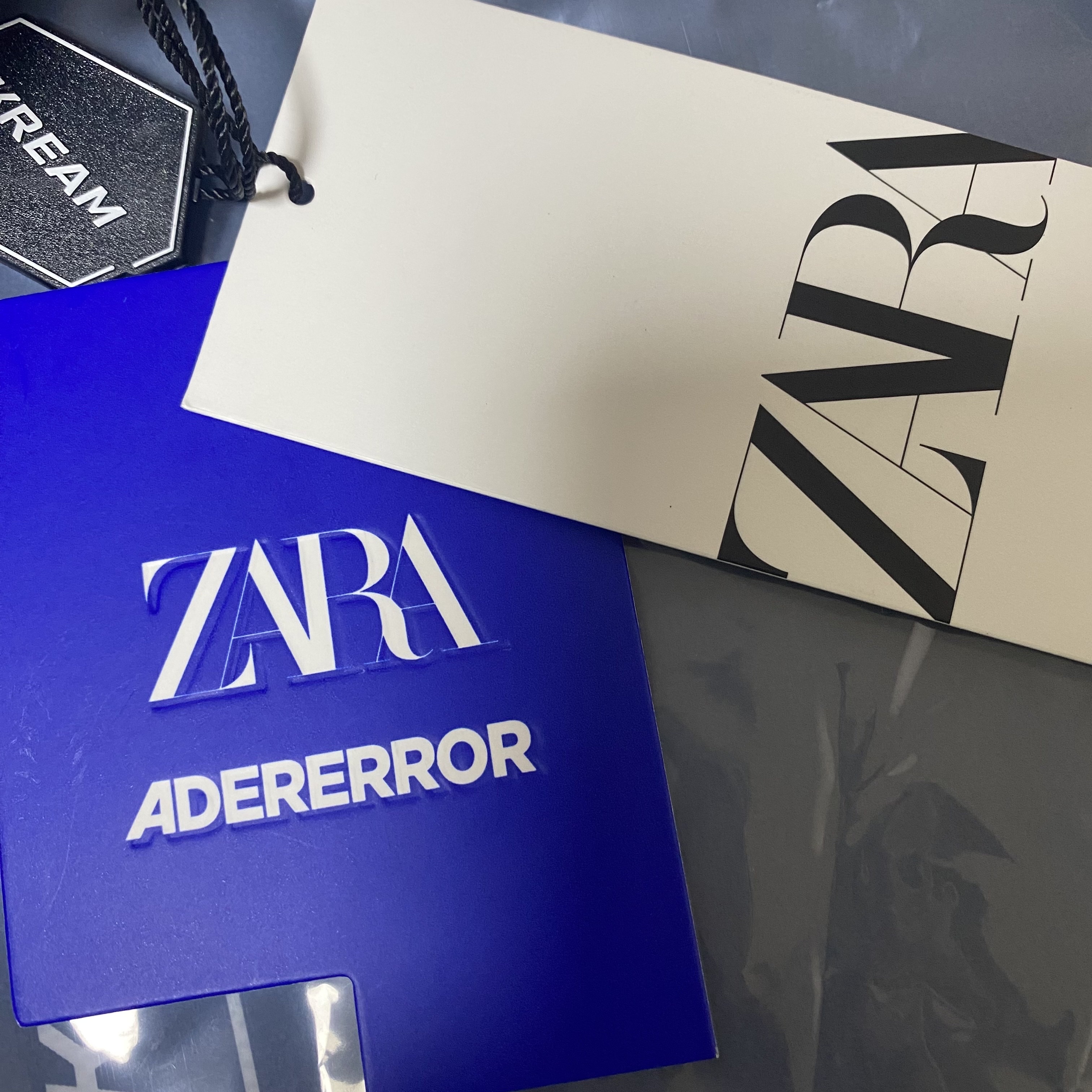 Zara x Ader Error Oversize Collar Bomber Jacket Black 착용 스타일