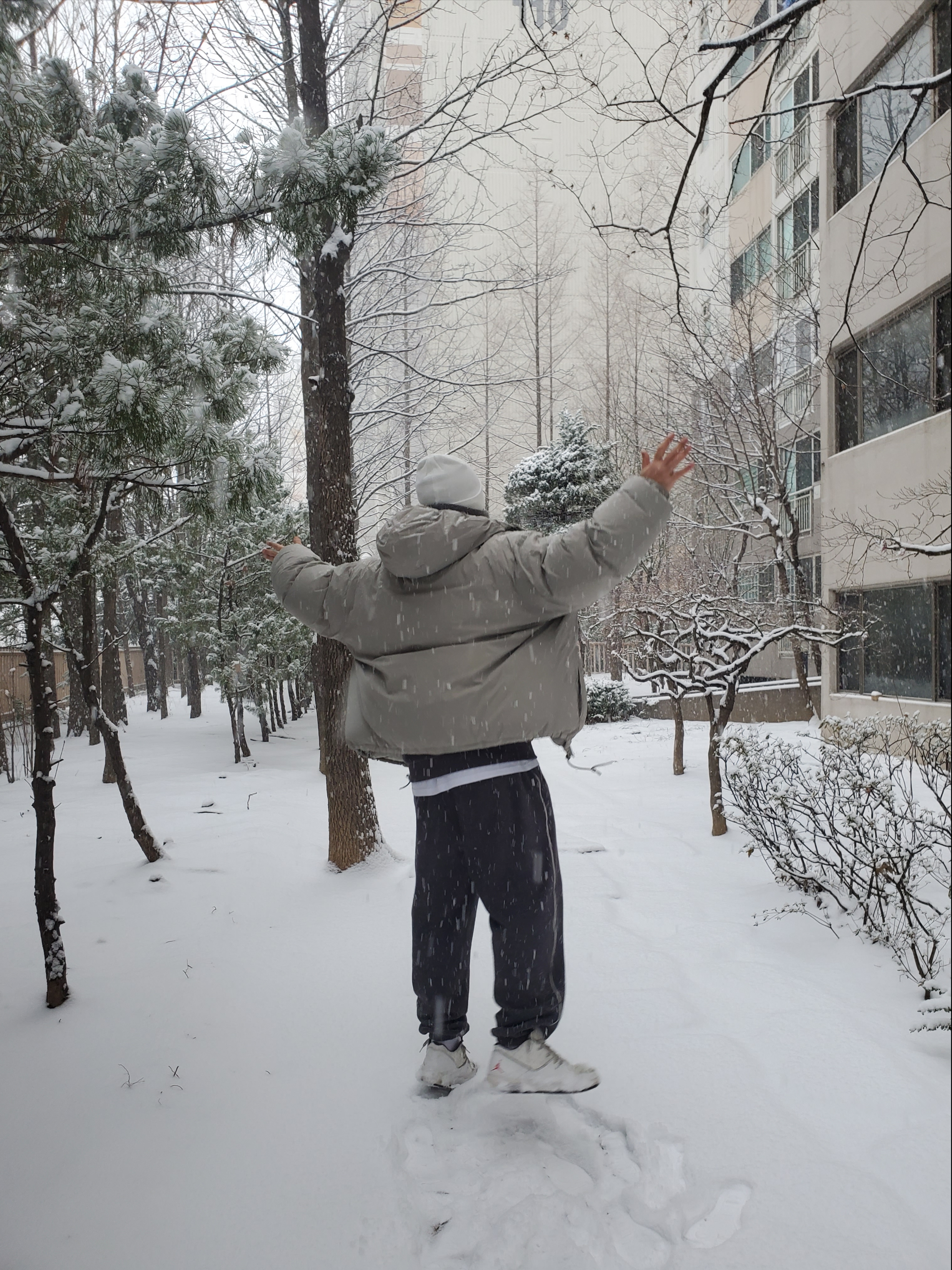 Supreme New Era Box Logo Beanie White - 21FW 착용 스타일 - 2