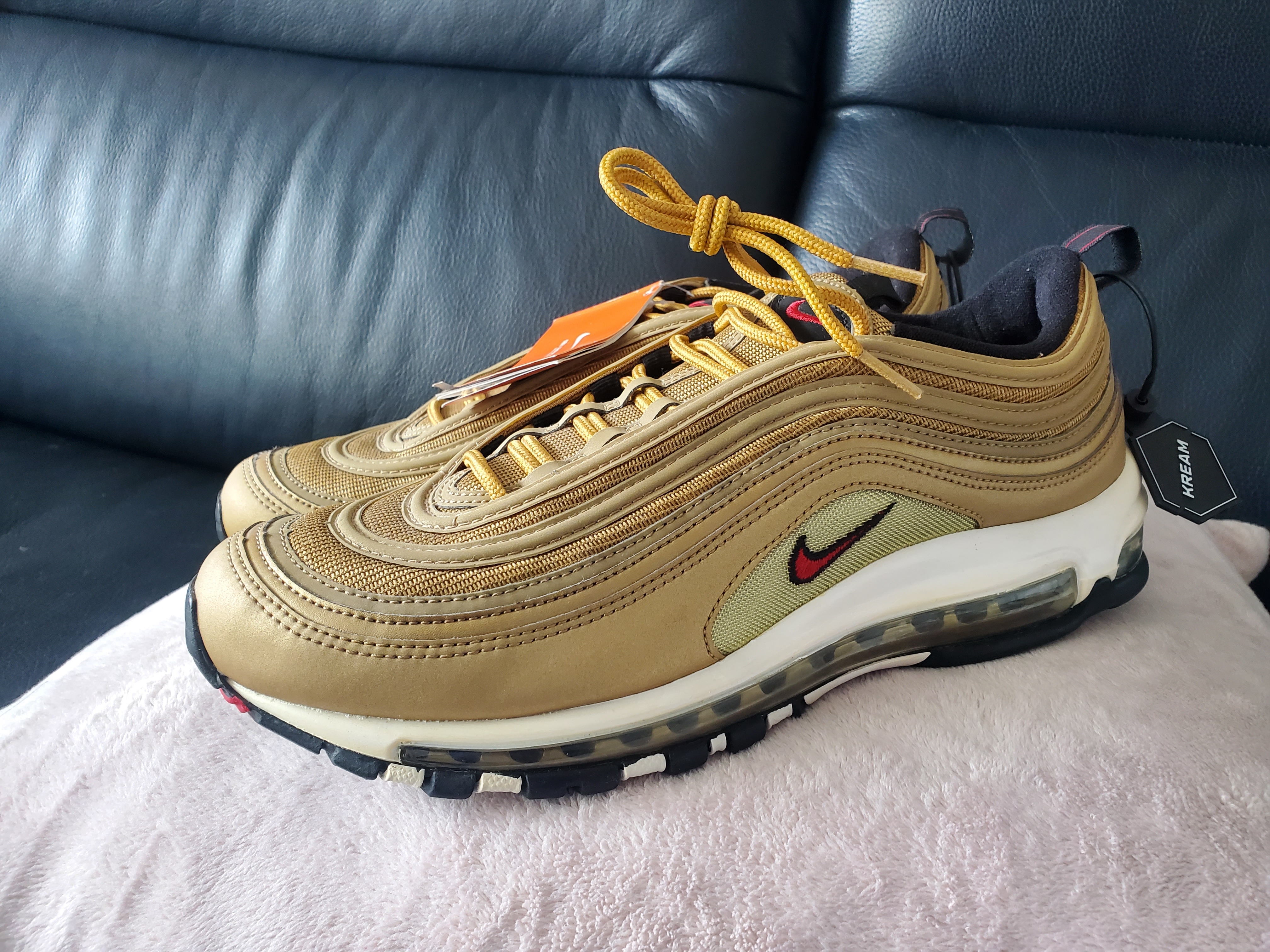 Nike Air Max 97 QS Metallic Gold 2018 착용 스타일