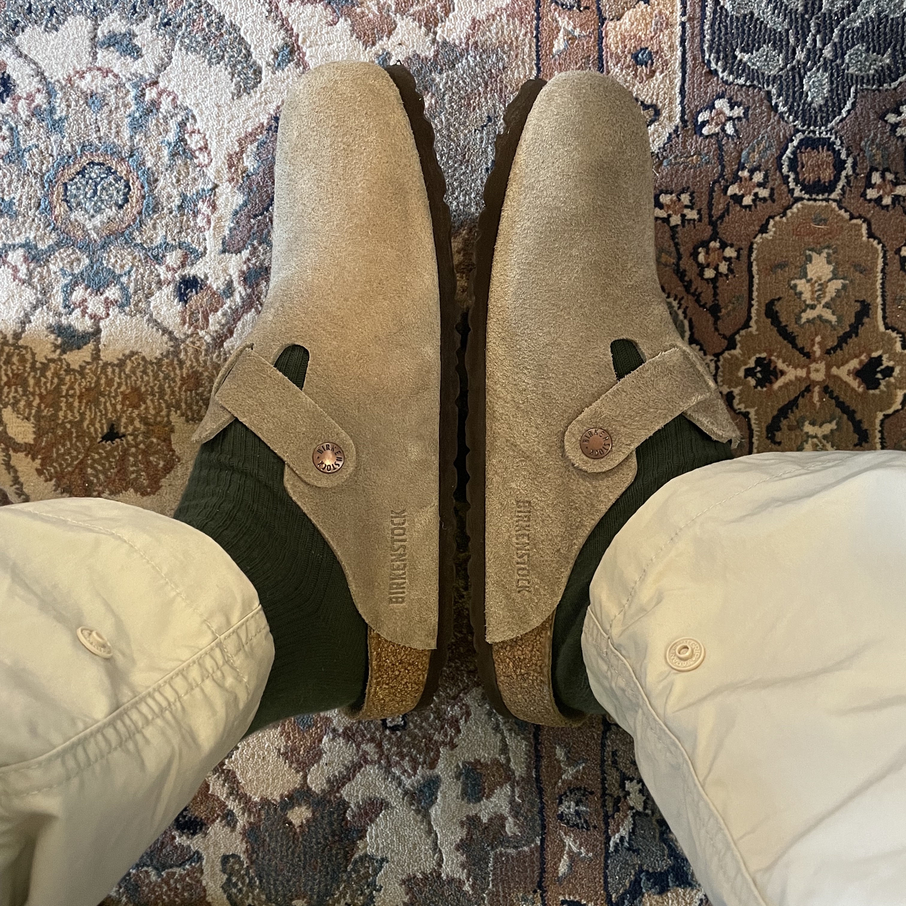 Birkenstock Boston Soft Footbed Taupe - Regular 착용 스타일 - 1