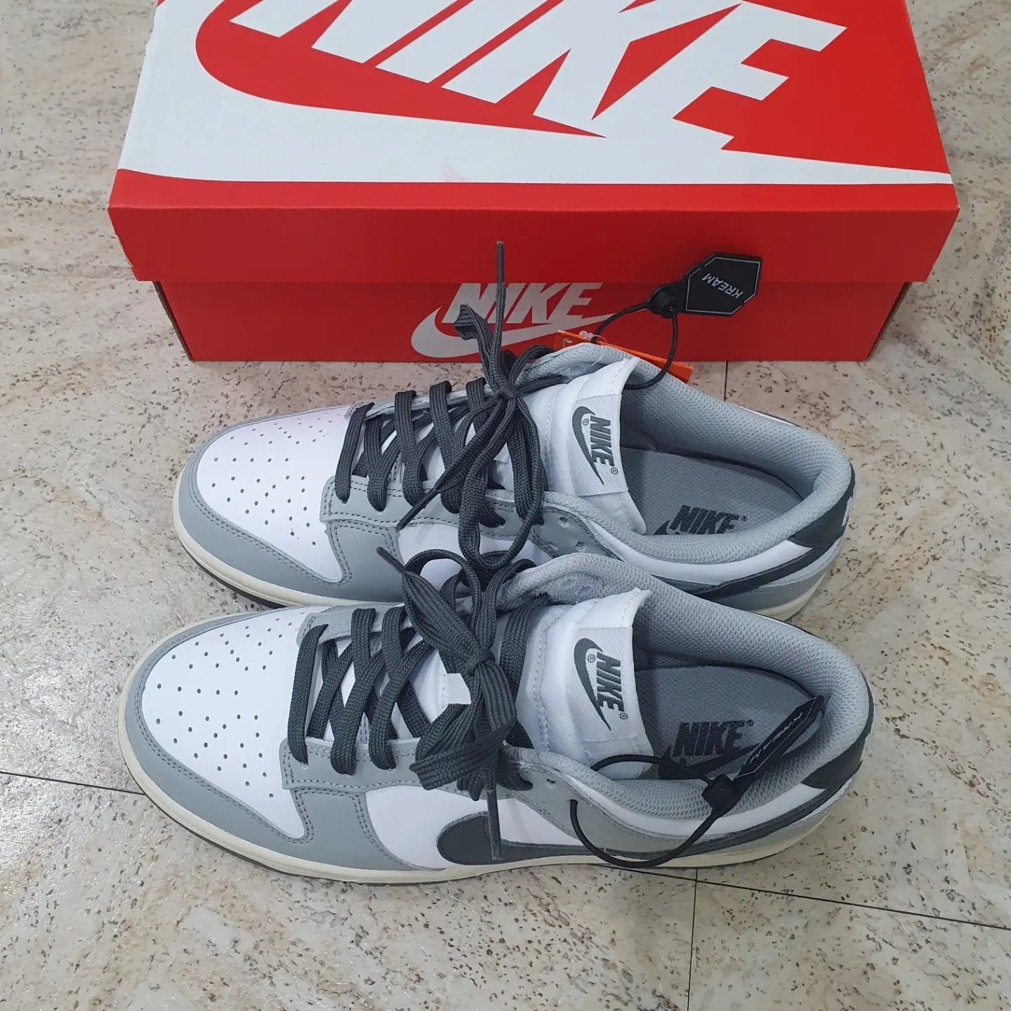 (W) Nike Dunk Low Light Smoke Grey 착용 스타일