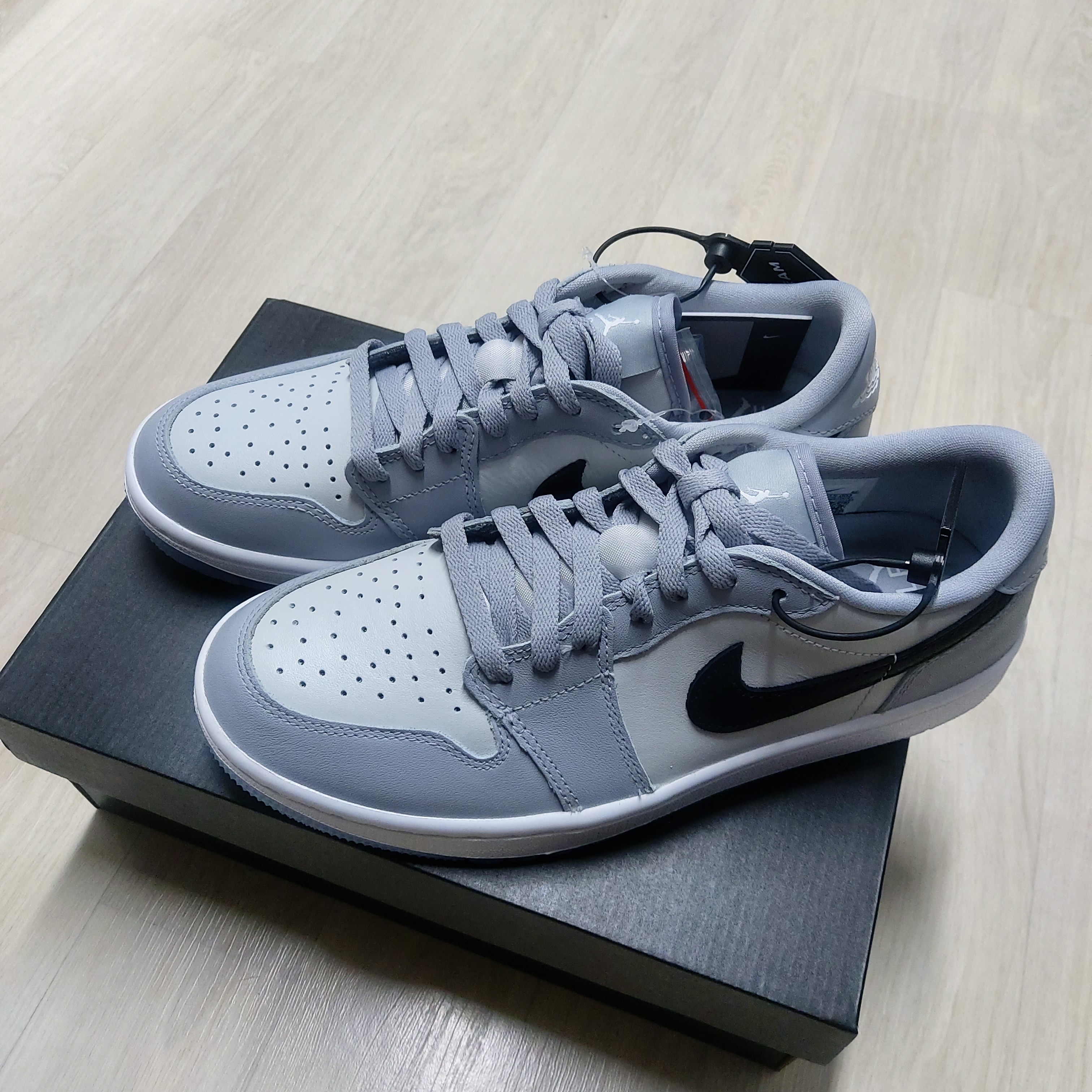 Jordan 1 Low Golf Wolf Grey 착용 스타일