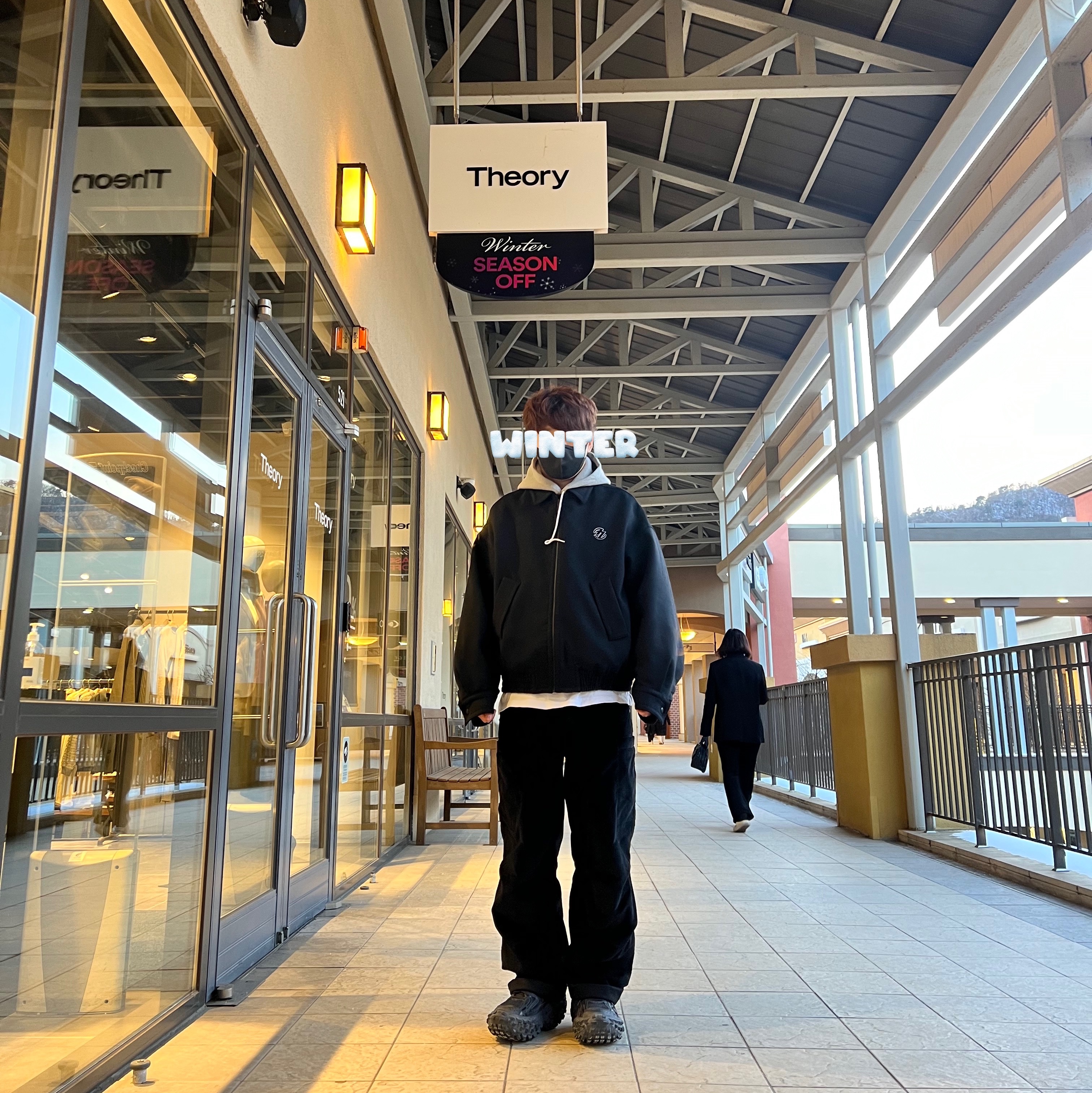 Zara x Ader Error Oversize Collar Bomber Jacket Black, Balenciaga Defender Sneakers Black 착용 스타일 - 1