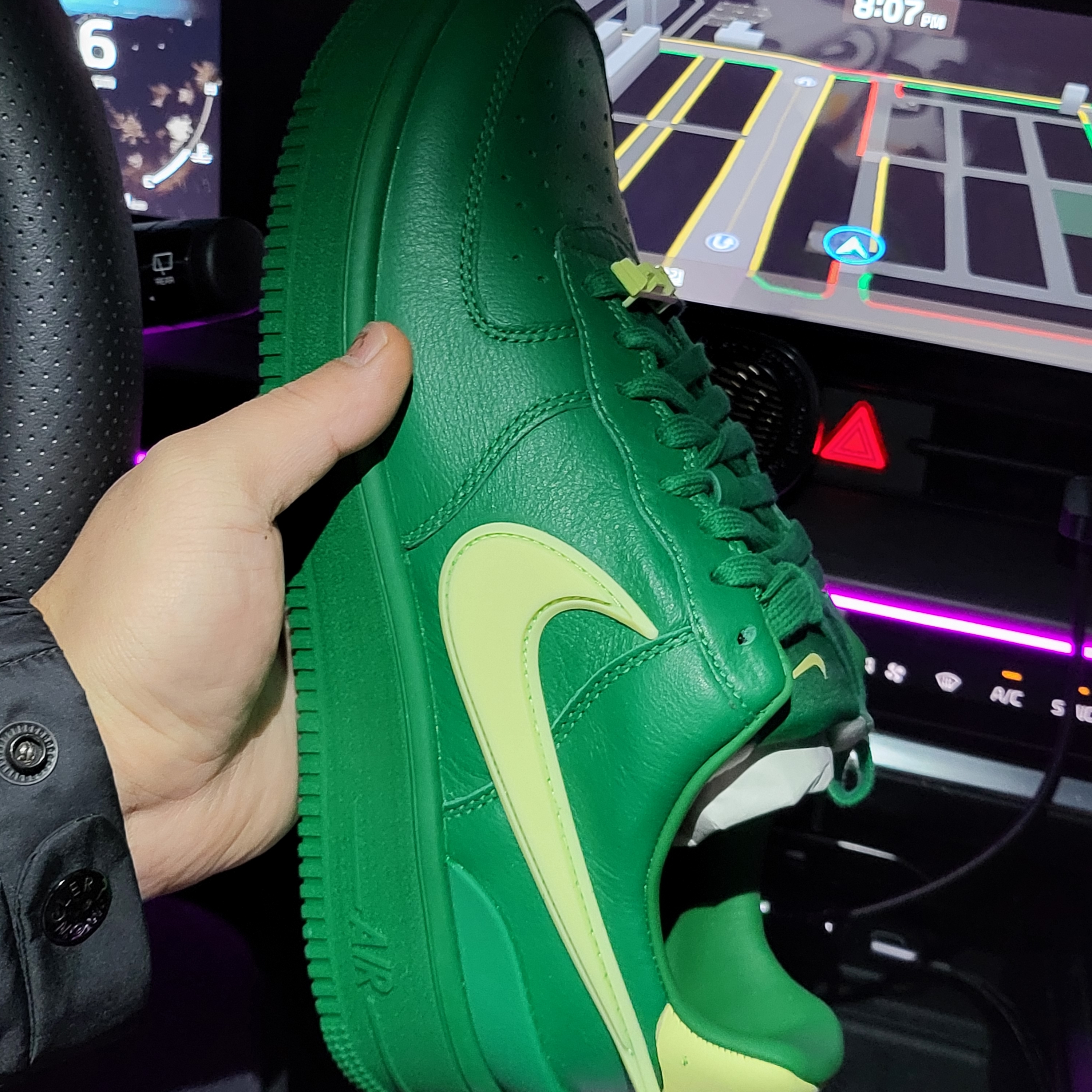 Nike x Ambush Air Force 1 Low SP Pine Green and Citron 착용 스타일 - 1