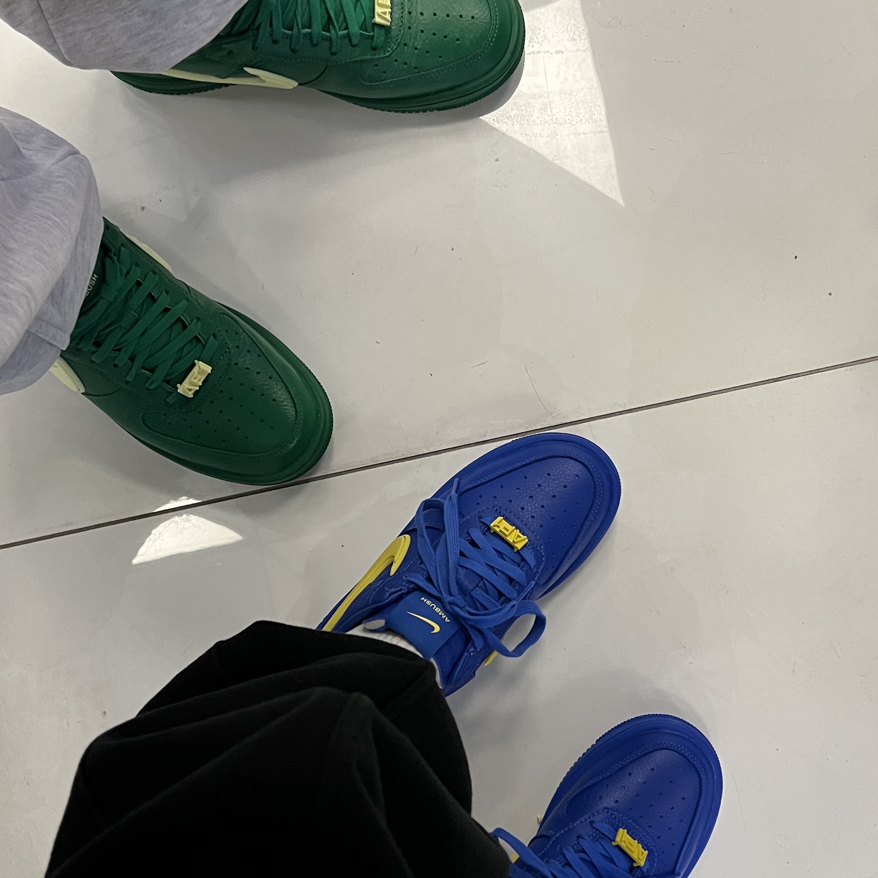 Nike x Ambush Air Force 1 Low SP Pine Green and Citron, Nike x Ambush Air Force 1 Low SP Game Royal and Vivid Sulfur 착용 스타일 - 1