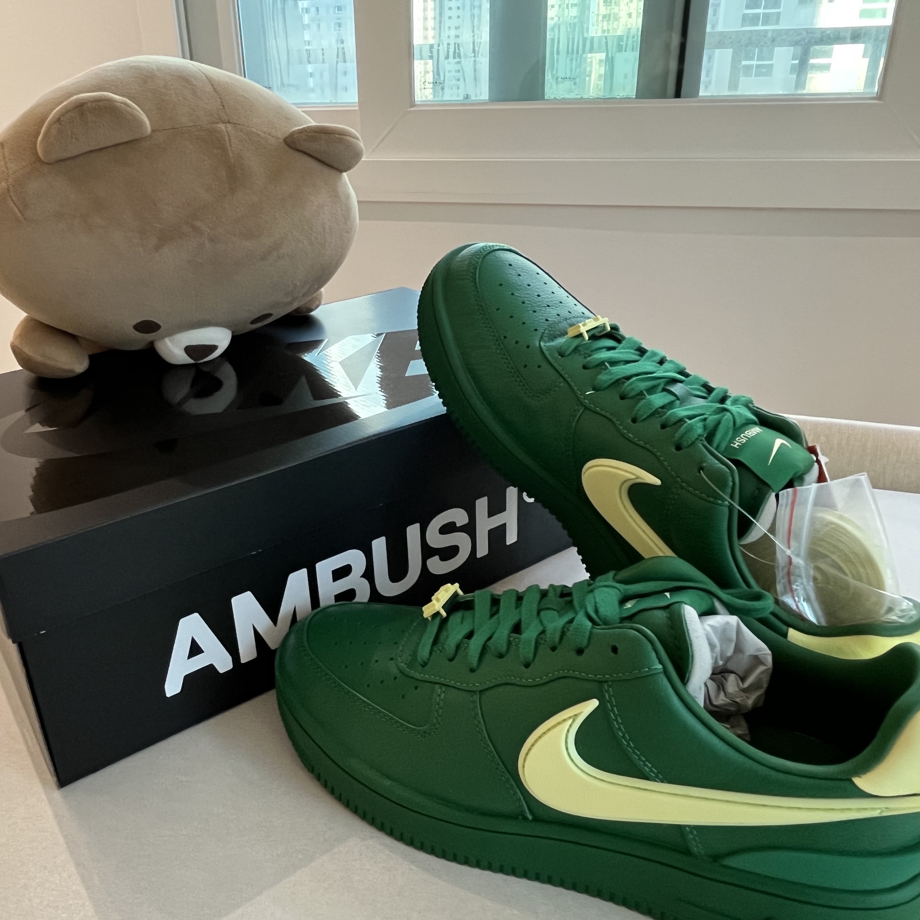 Nike x Ambush Air Force 1 Low SP Pine Green and Citron 착용 스타일 - 4