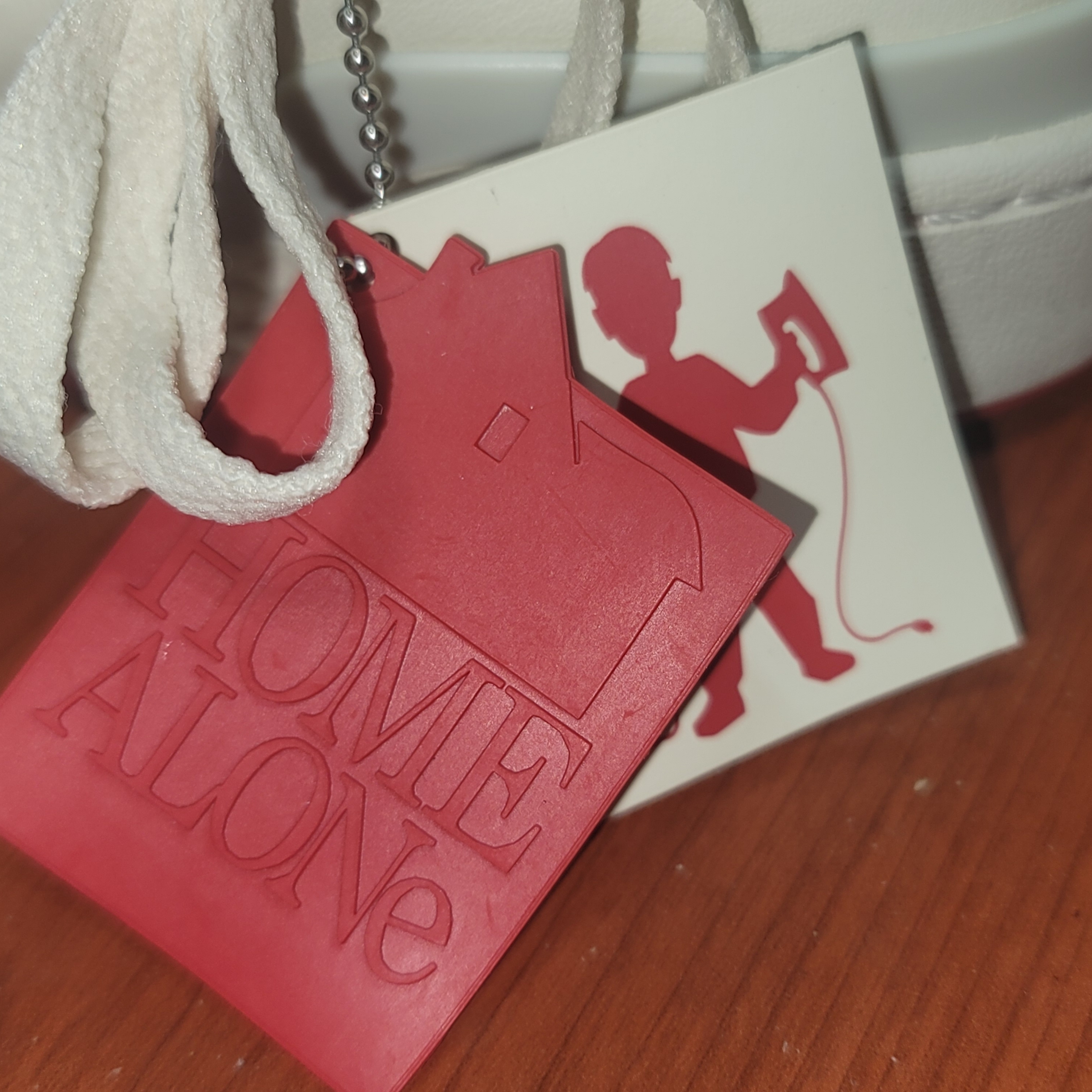 Adidas Forum Low Home Alone 착용 스타일 - 3