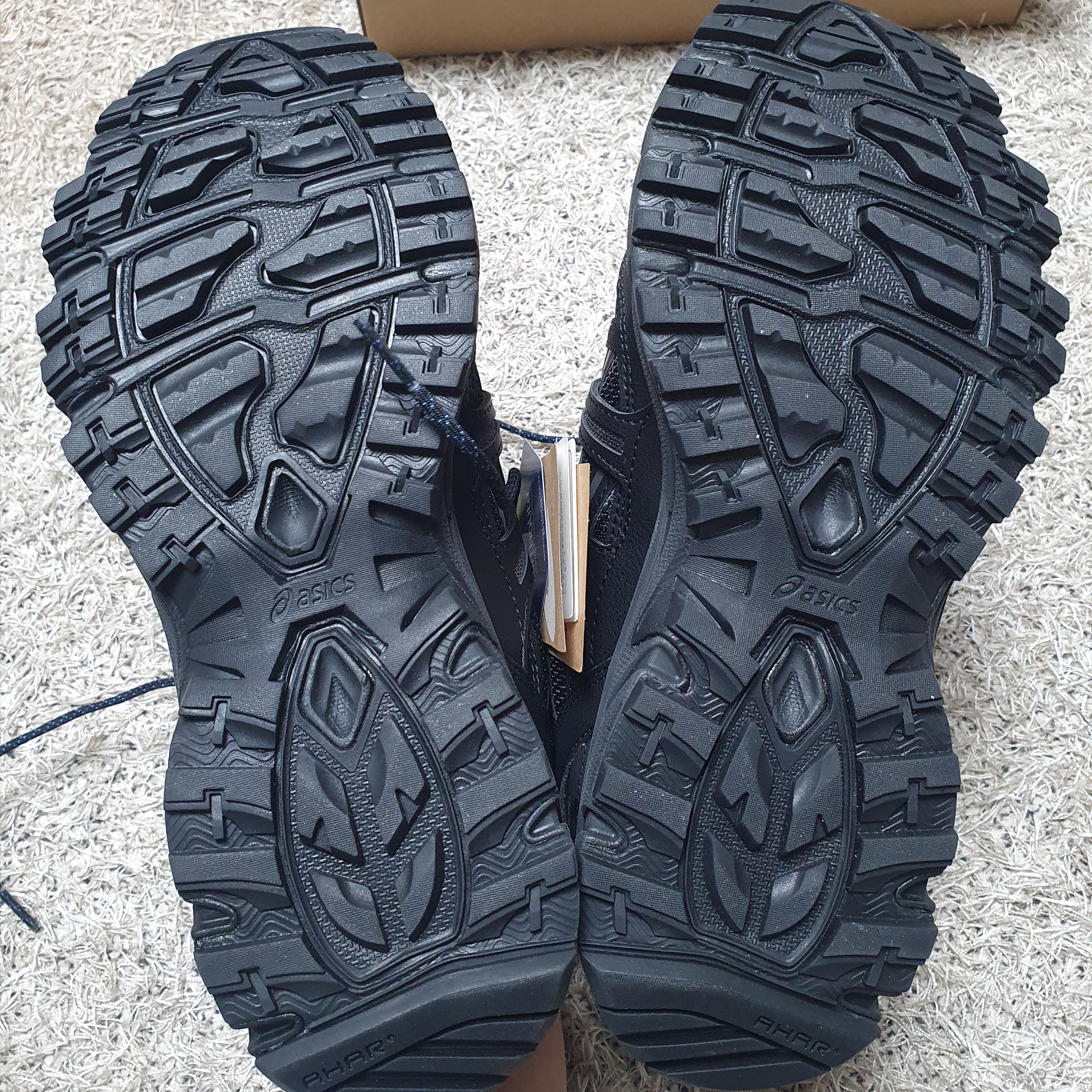 Asics Gel-Sonoma 15-50 MT Black Obsidian Grey 착용 스타일