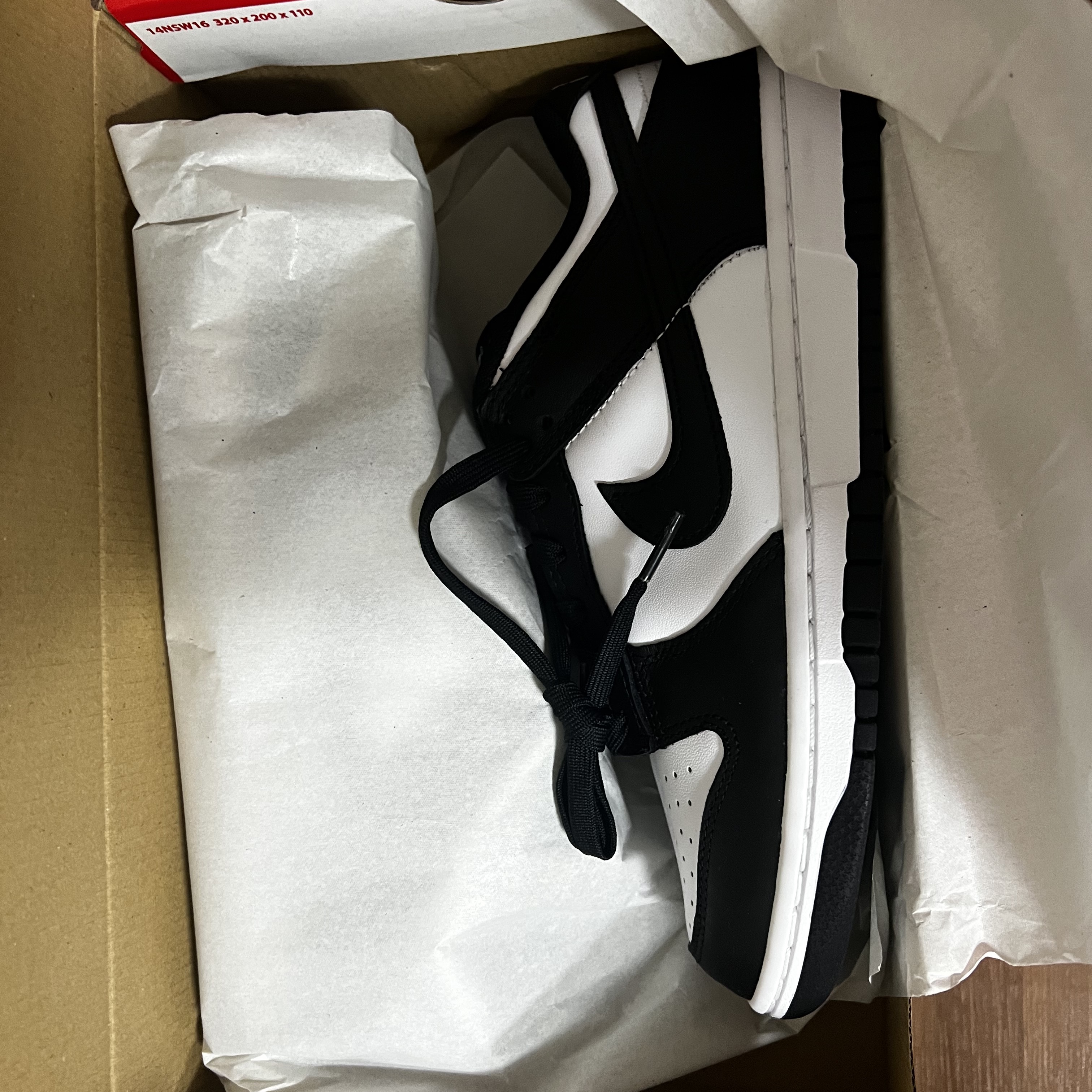 Nike Dunk Low Retro Black 착용 스타일
