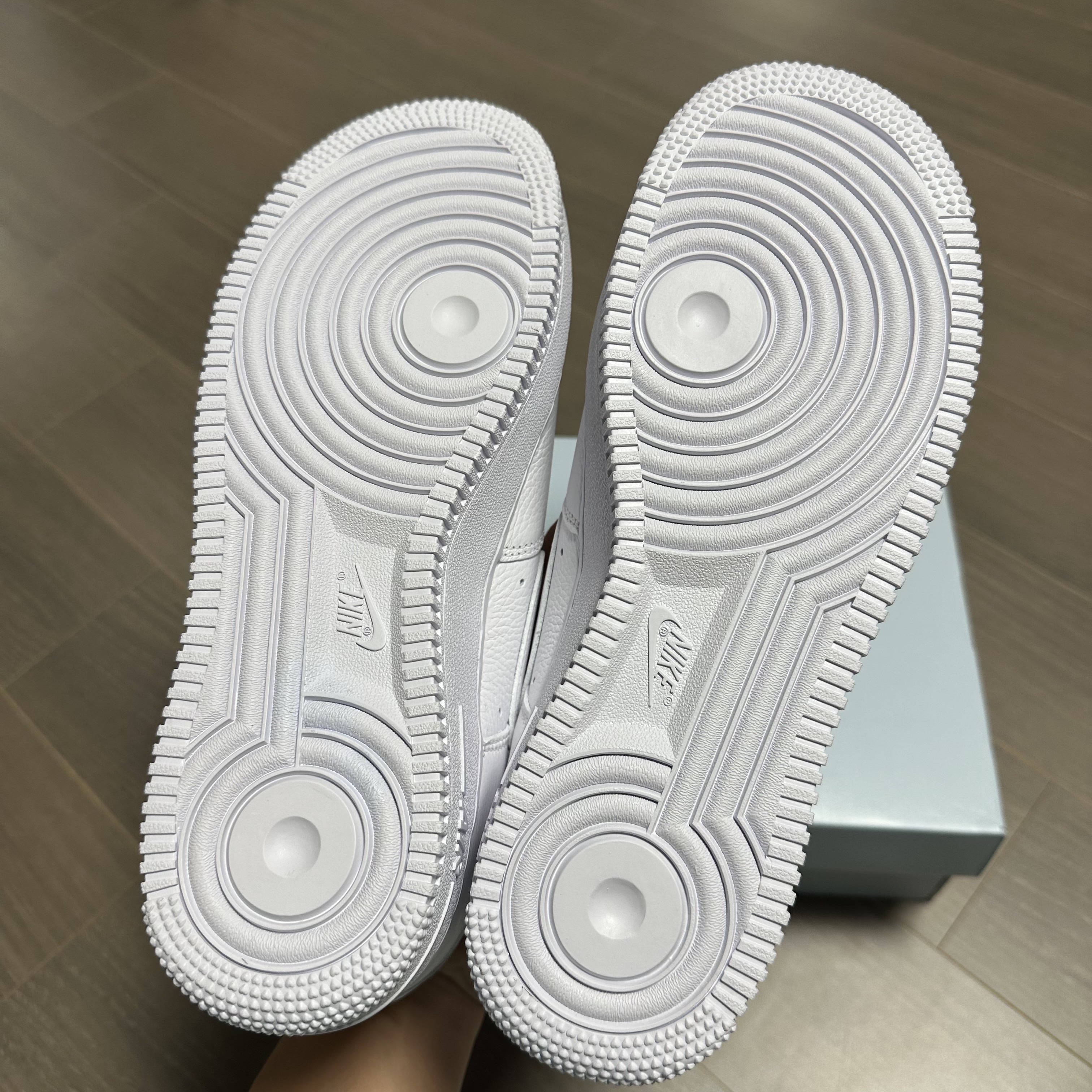 Nike x Drake Nocta Air Force 1 Low SP Certified Lover Boy White 착용 스타일 - 5