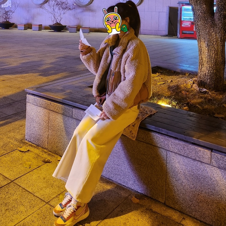 (W) Nike Waffle Racer 2X Pearl White 착용 스타일