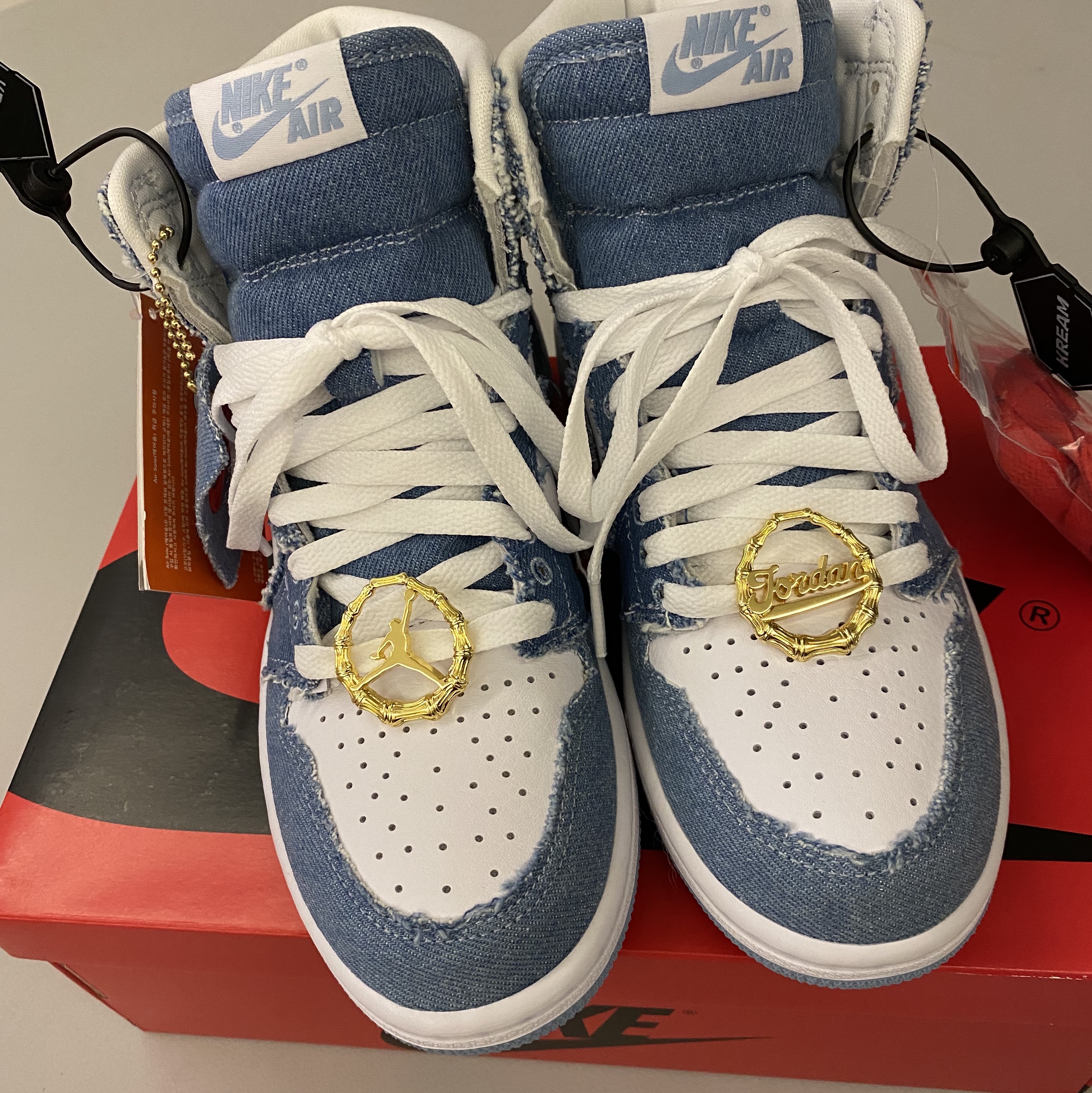 (W) Jordan 1 Retro High OG Denim 착용 스타일