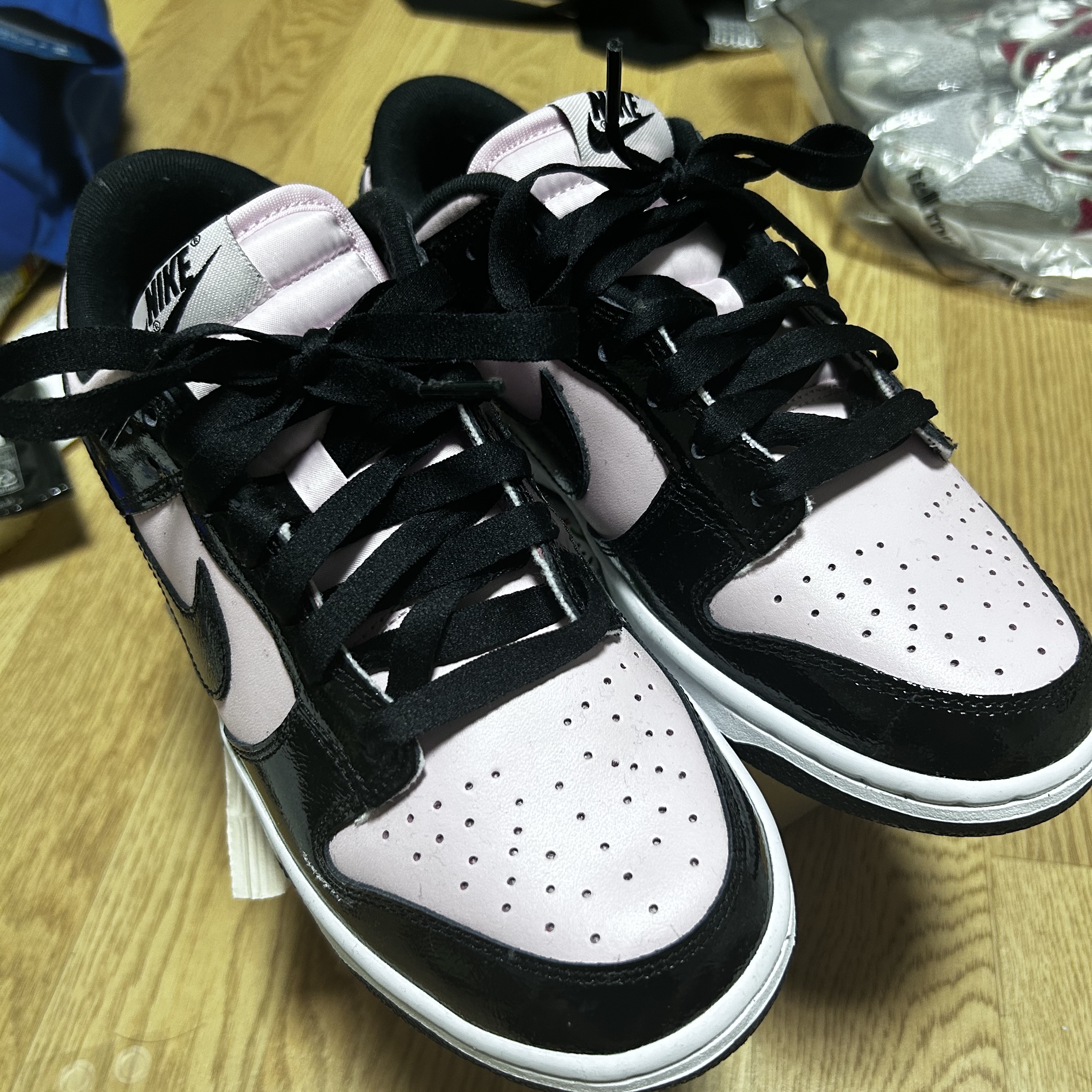 (W) Nike Dunk Low Essential Pink Foam Black 착용 스타일