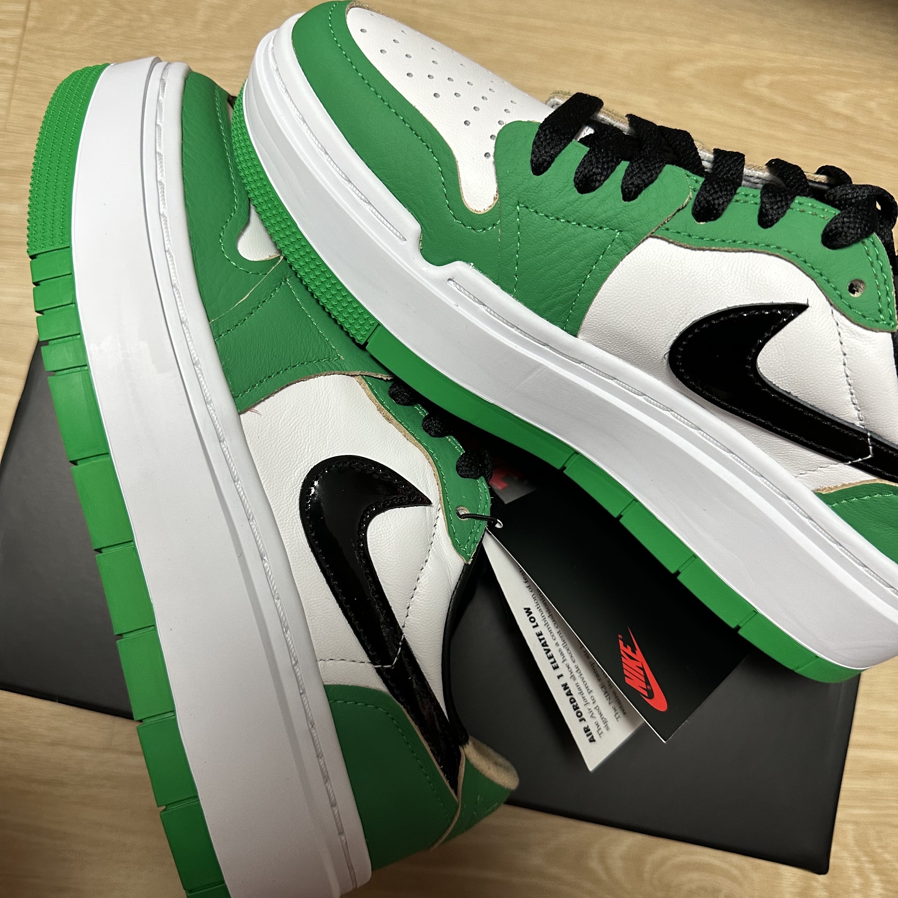(W) Jordan 1 Elevate Low SE Lucky Green 착용 스타일