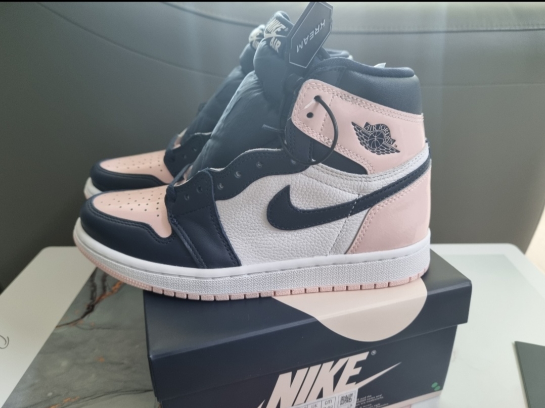 (W) Jordan 1 Retro High OG Atmosphere 착용 스타일