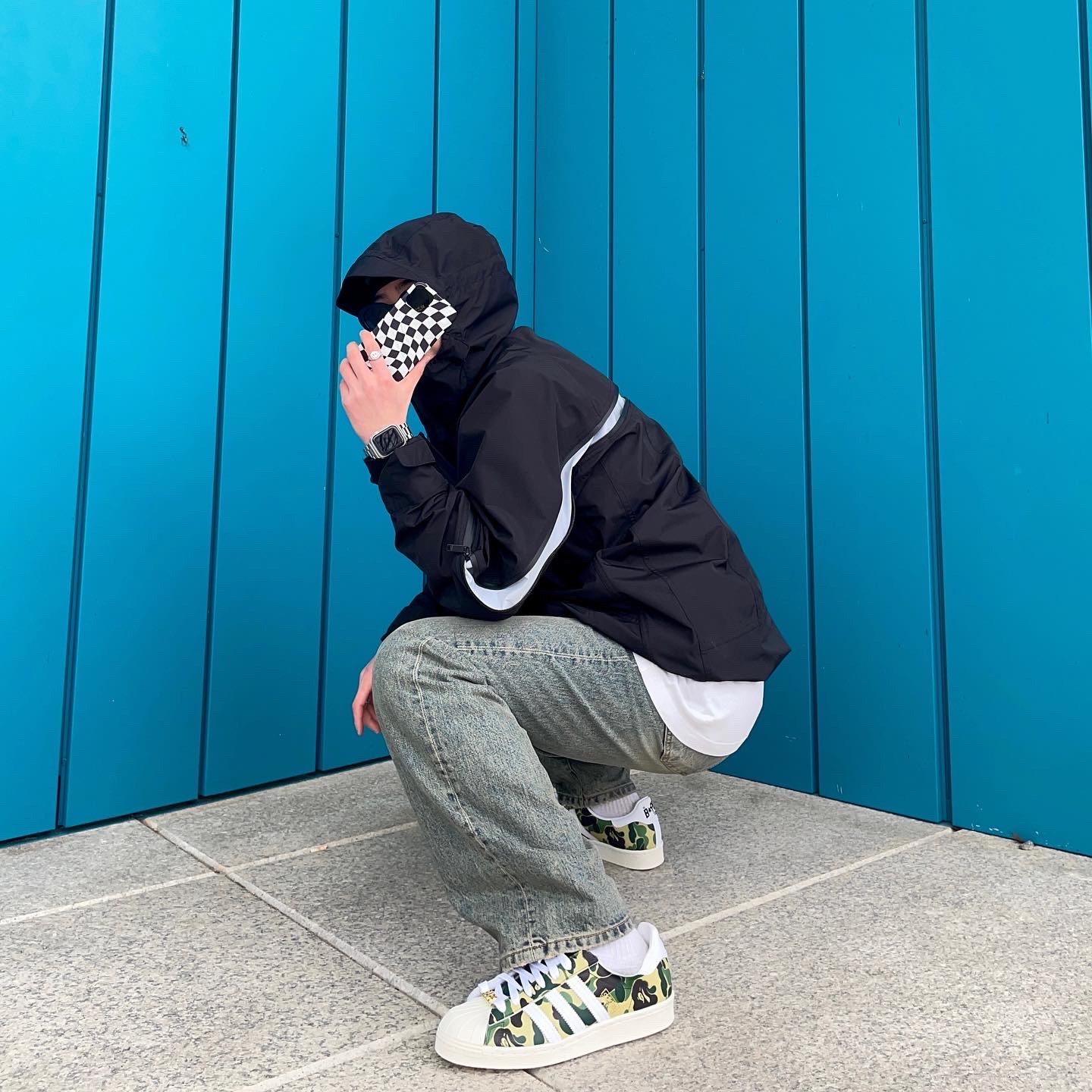 Adidas x BAPE Superstar 80s Green Camo 착용 스타일