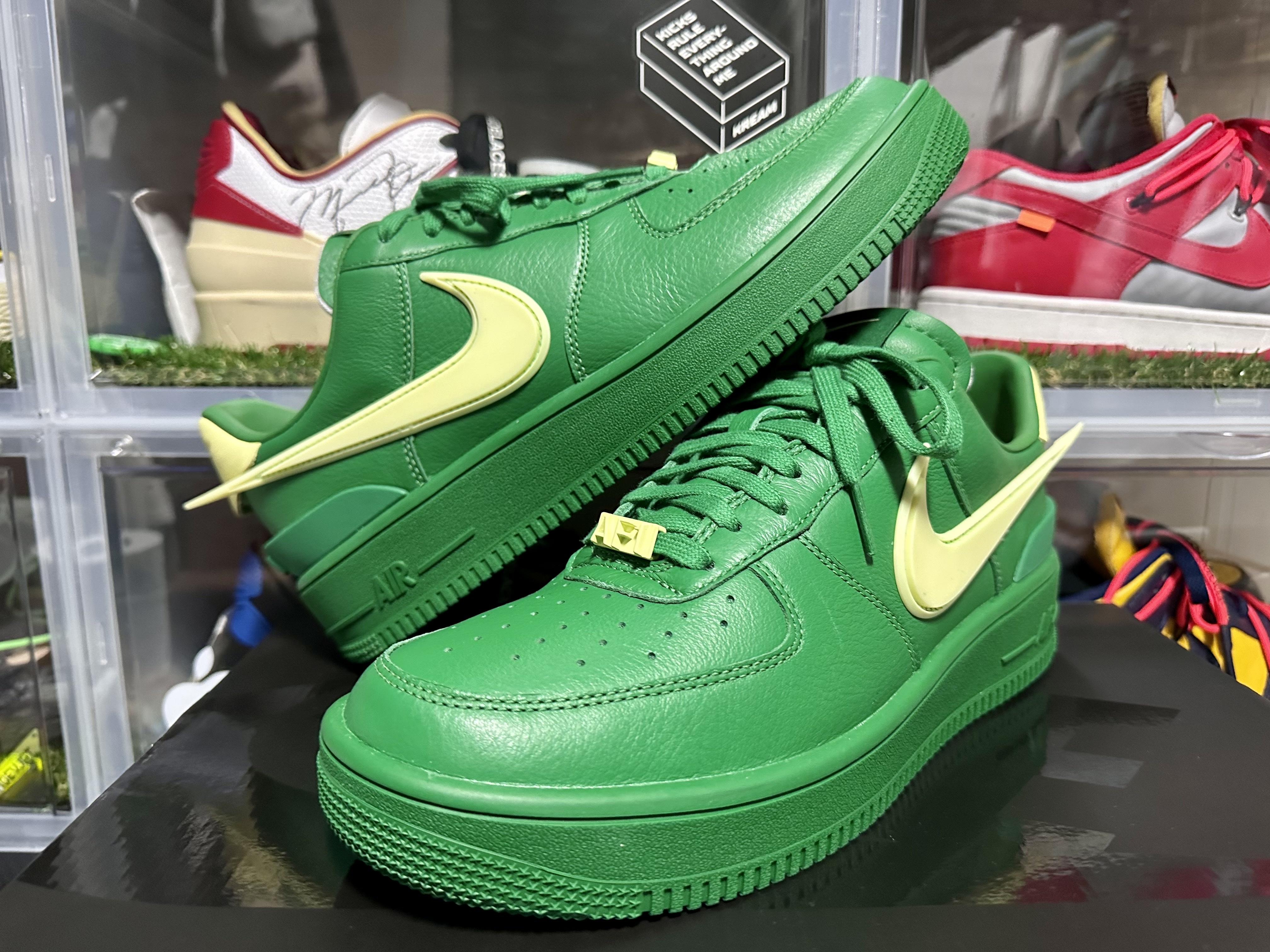 Nike x Ambush Air Force 1 Low SP Pine Green and Citron 착용 스타일 - 3