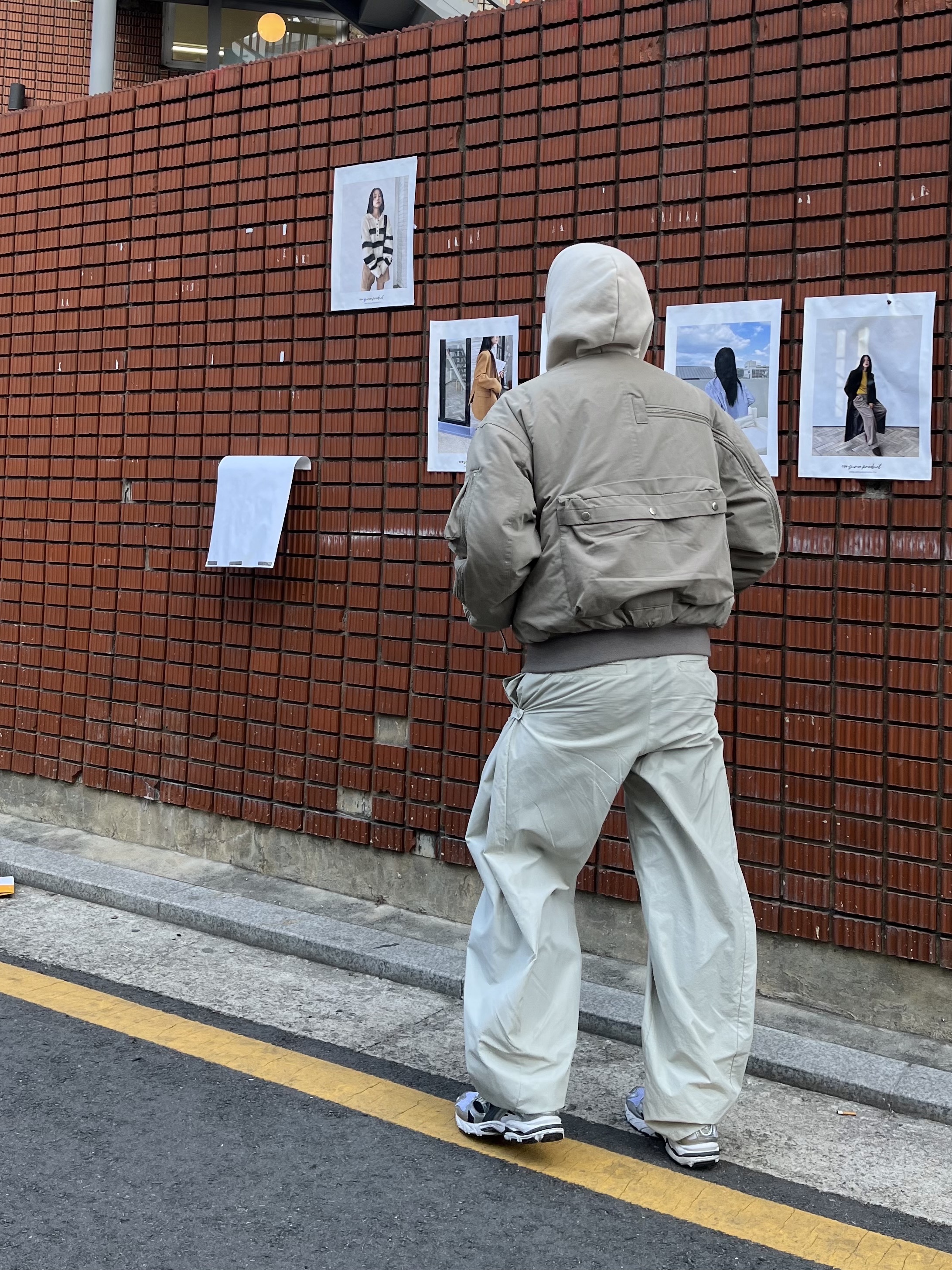 Sansan Gear Side Snap Pants Ice Beige - 22FW 착용 스타일
