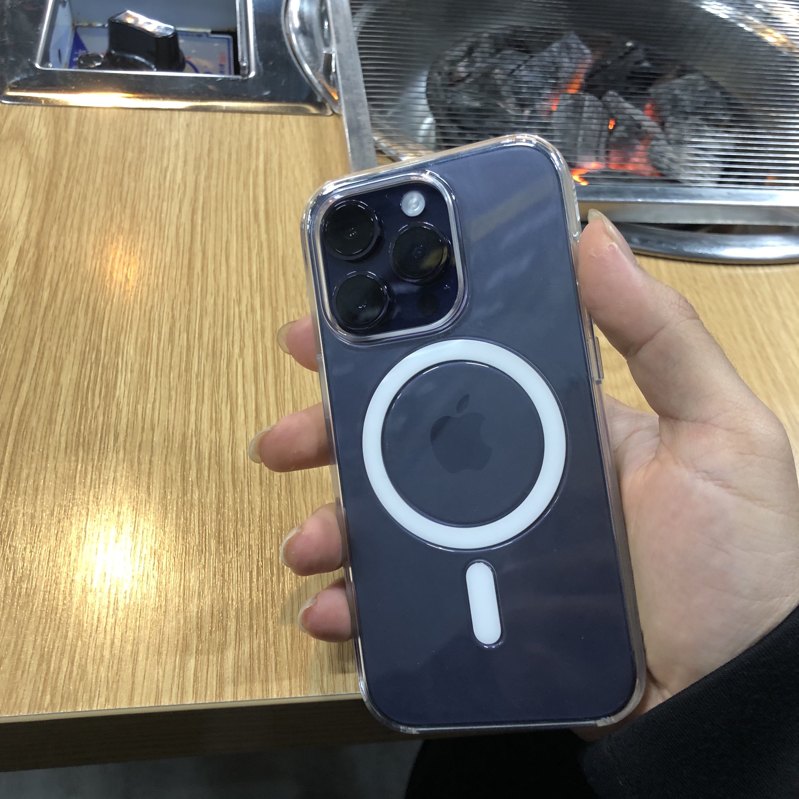 Apple iPhone 14 Pro 256GB Deep Purple (Korean Ver.) 착용 스타일