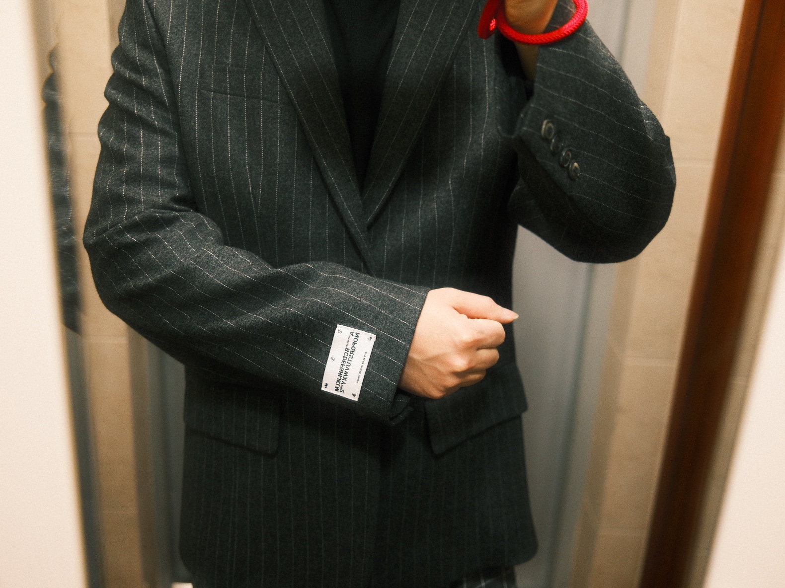Zara x Ader Error Striped Oversize Blazer Grey 착용 스타일 - 2