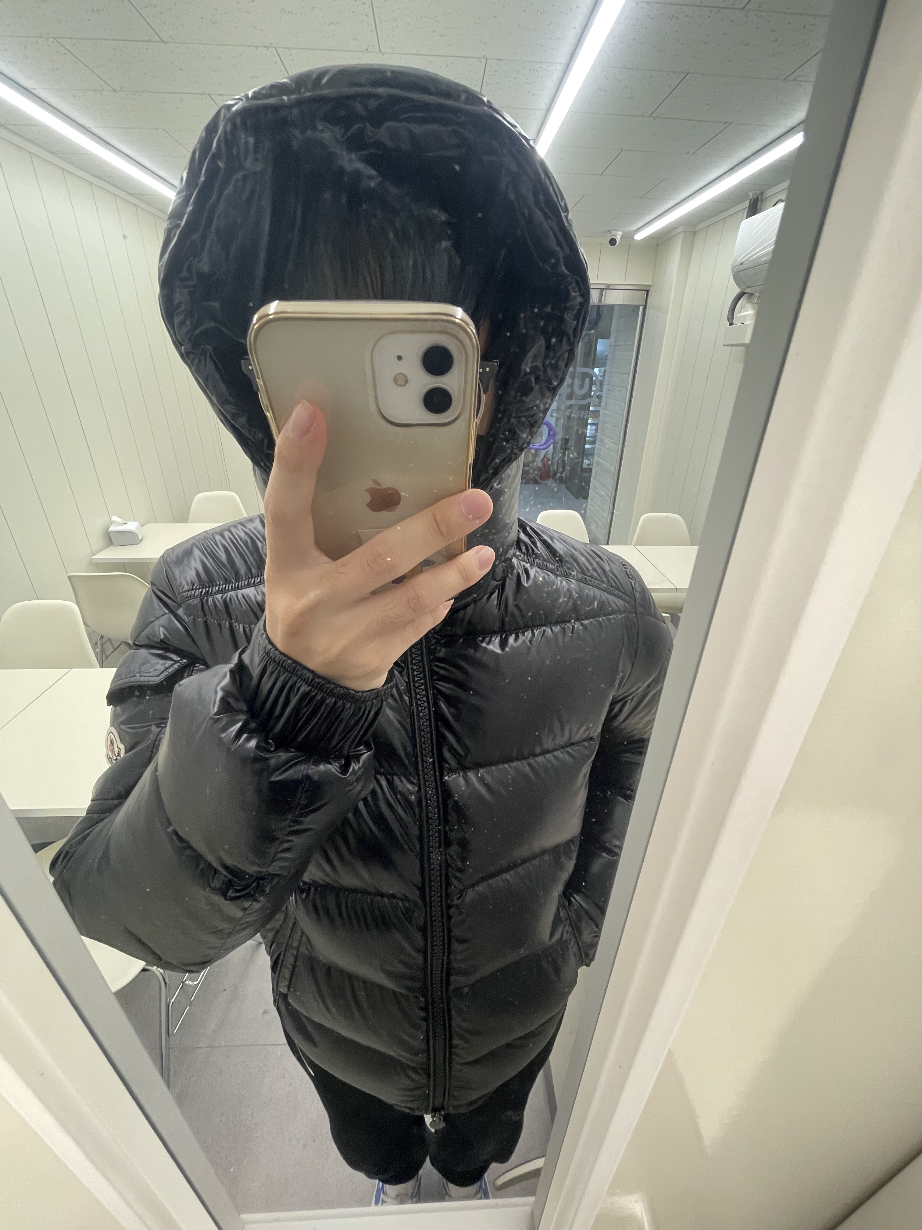 Moncler Maya Short Down Jacket Black - 22FW, (W) Jordan 1 Elevate Low SE University Blue 착용 스타일
