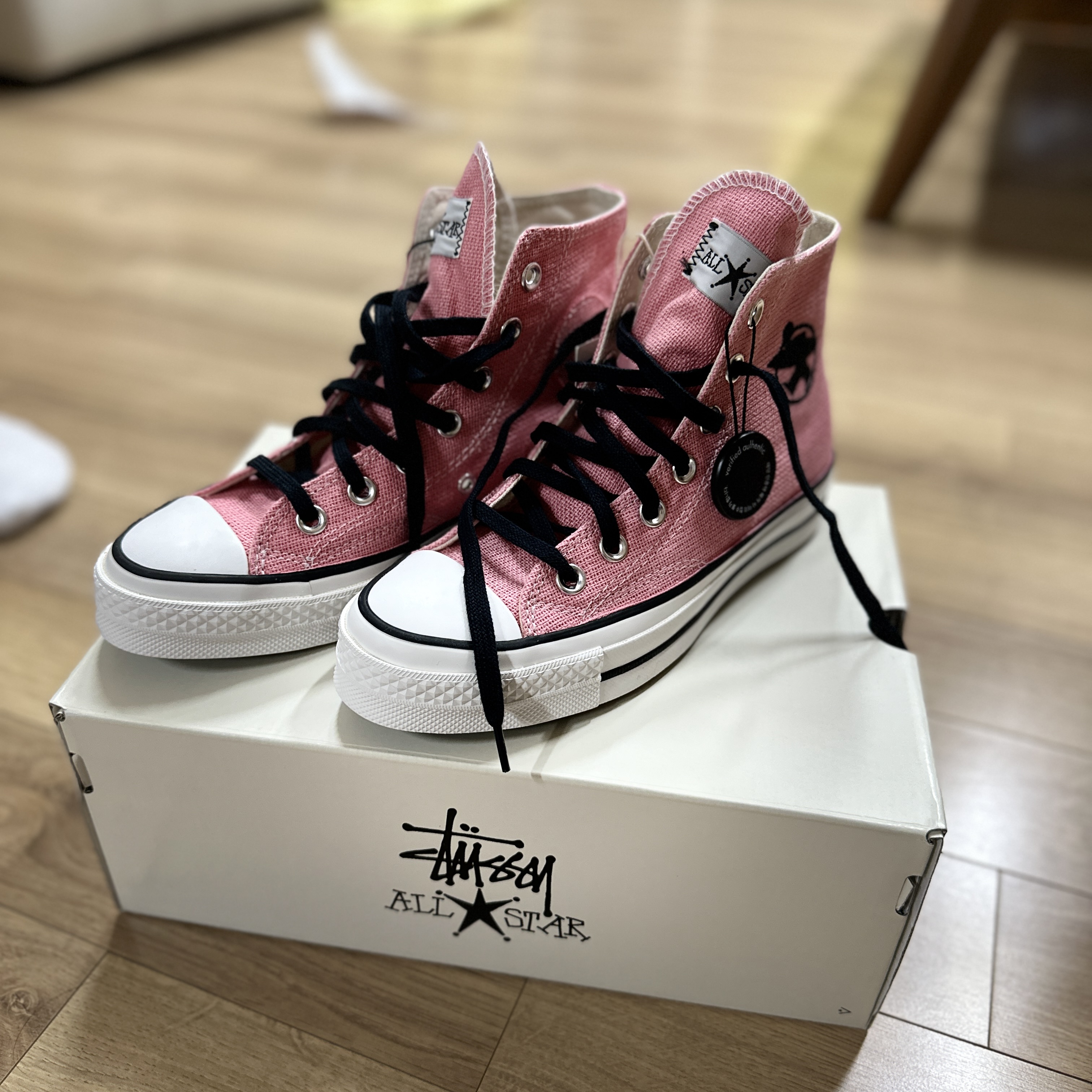 Converse x Stussy Chuck 70 High Plumeria 착용 스타일