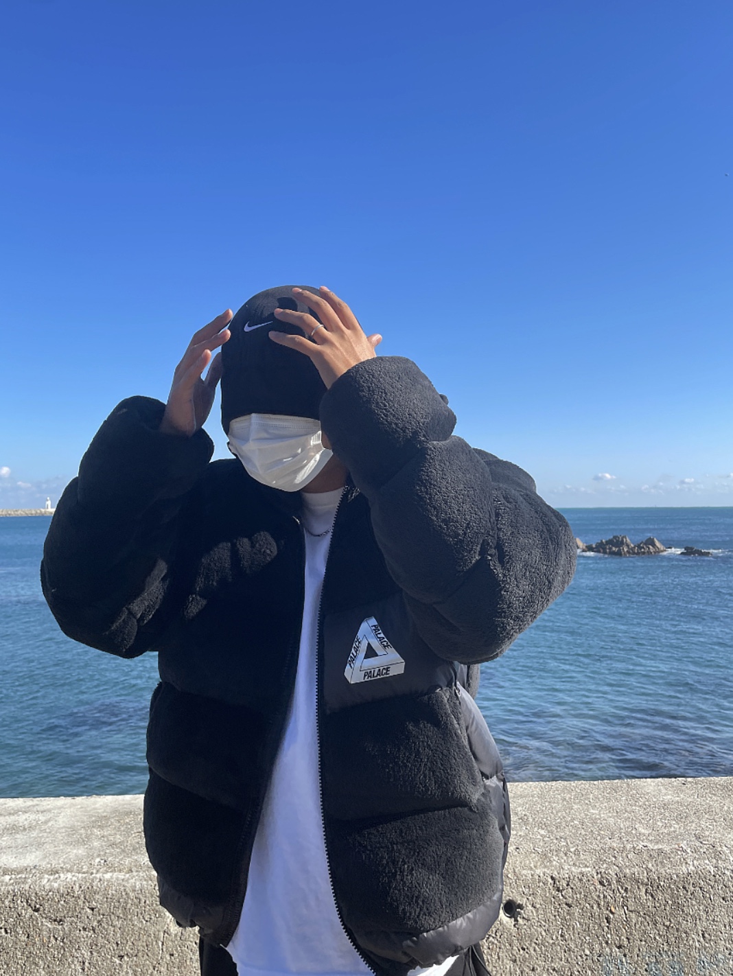 Palace Polartec High Loft Puffa Black - 22FW 착용 스타일 - 1