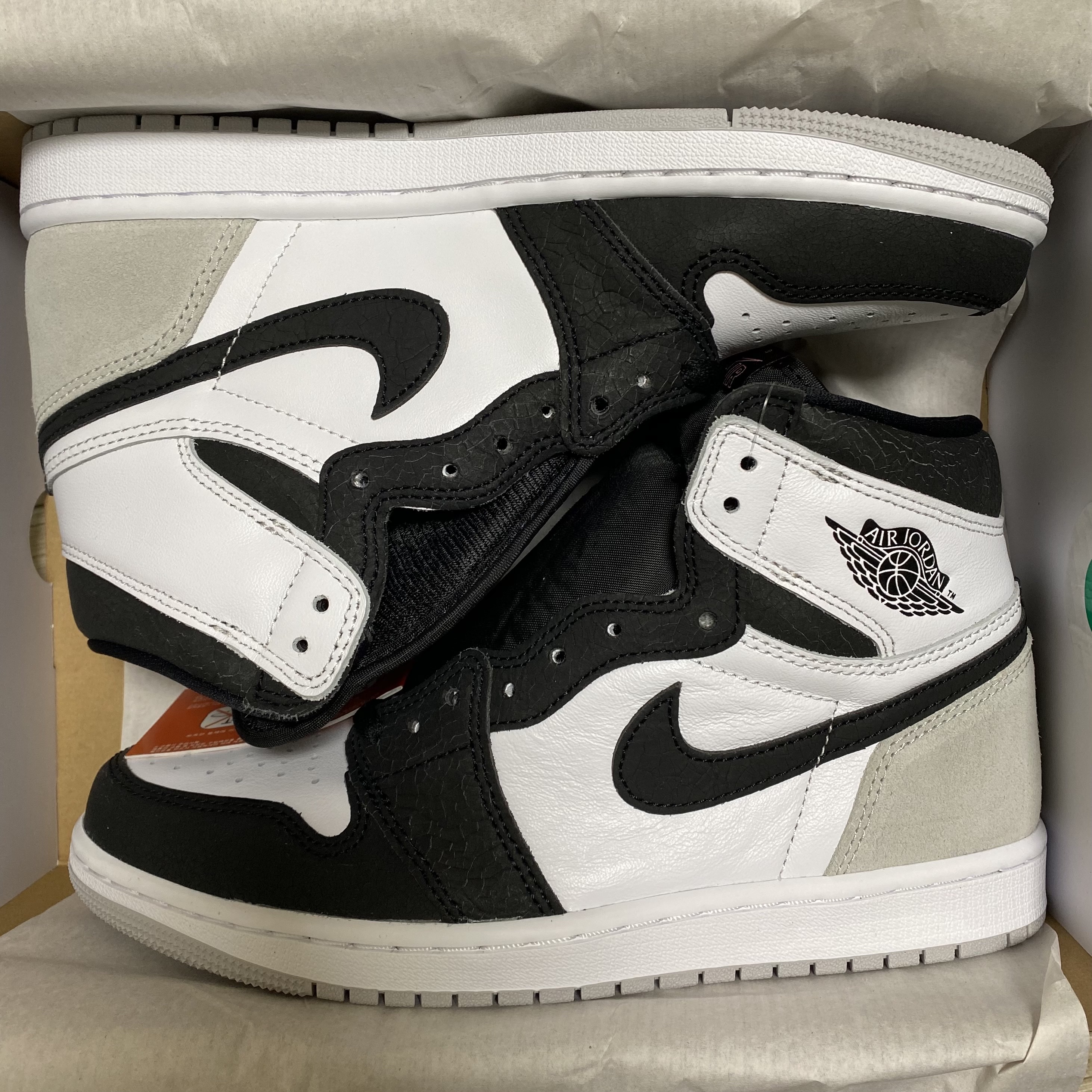 Jordan 1 Retro High OG Bleached Coral 착용 스타일