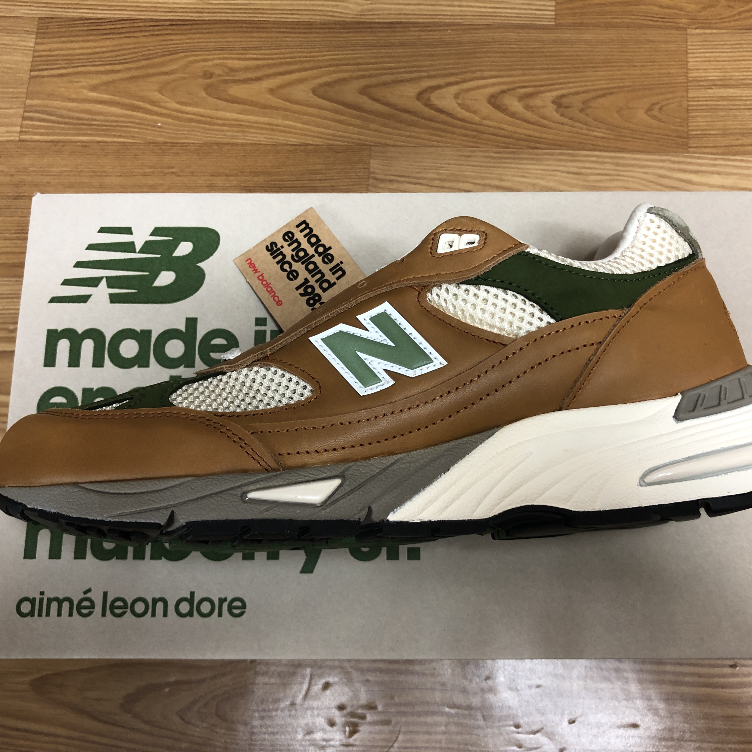 New Balance x Aime Leon Dore 991 Made in UK Tan 착용 스타일 - 4